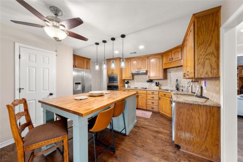 395 Lazy Acres Drive Woodway TX 76712