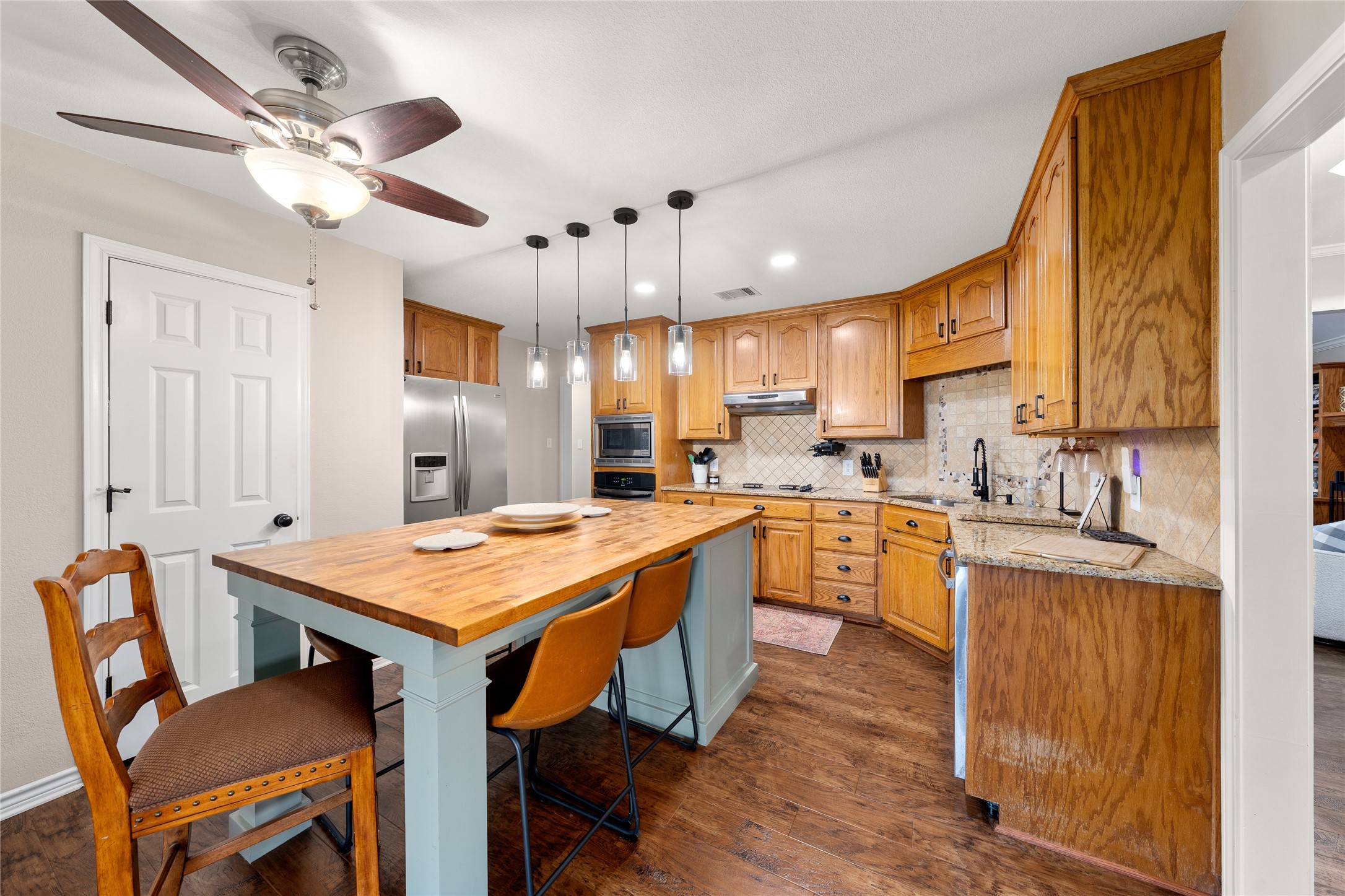 395 Lazy Acres Drive Woodway TX 76712