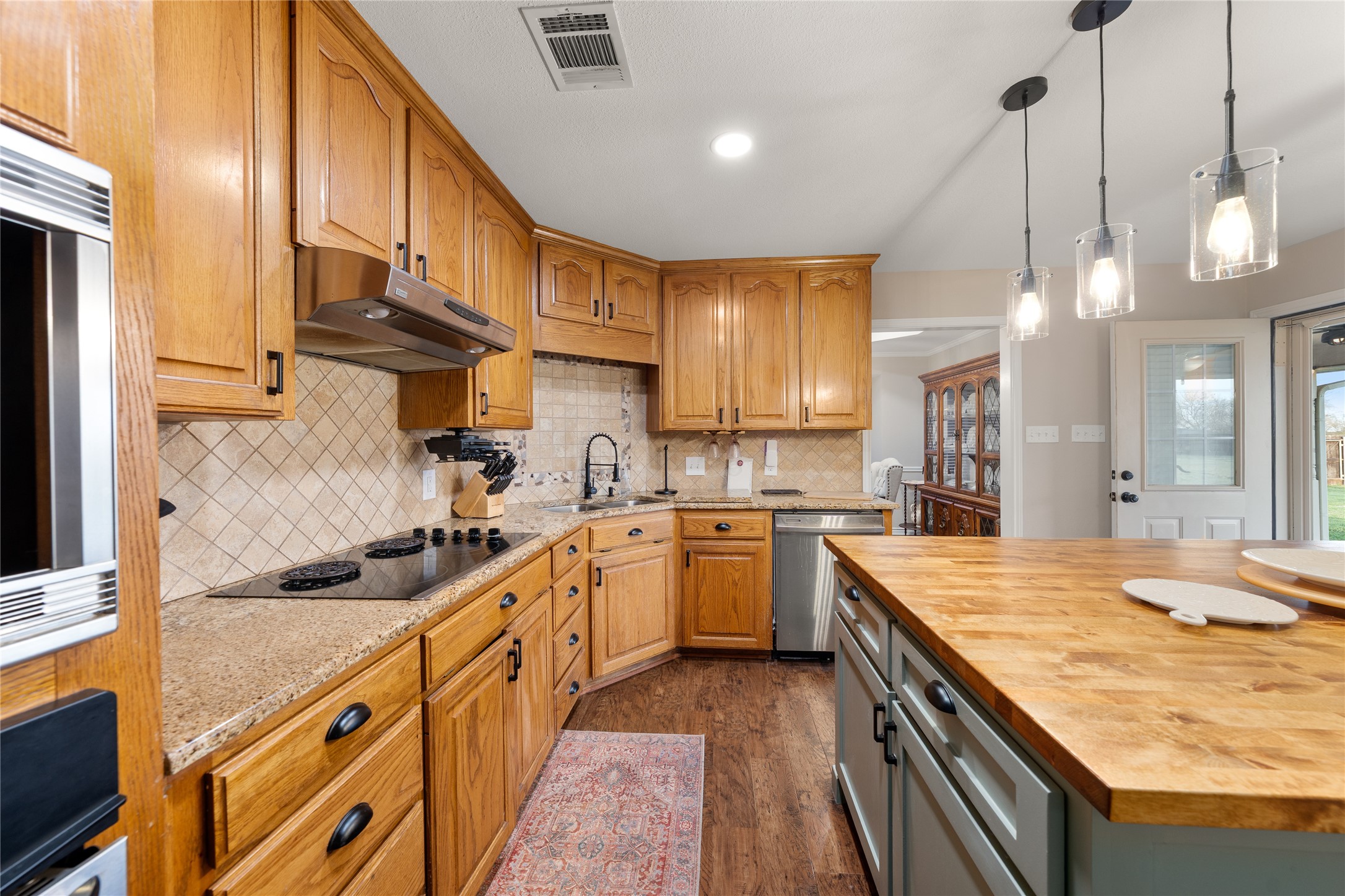 395 Lazy Acres Drive Woodway TX 76712