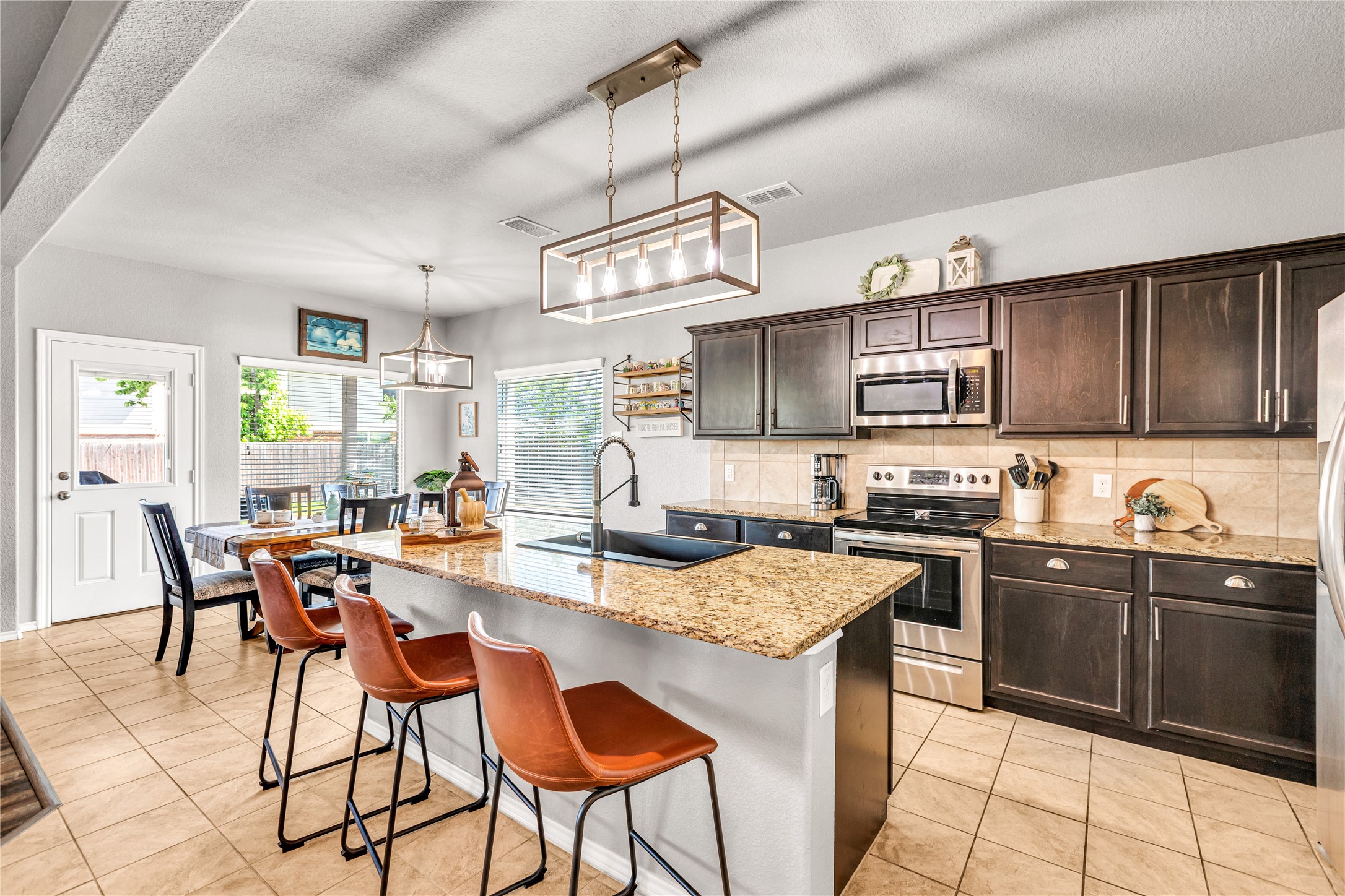 213 Jockey Court Ponder TX 76259