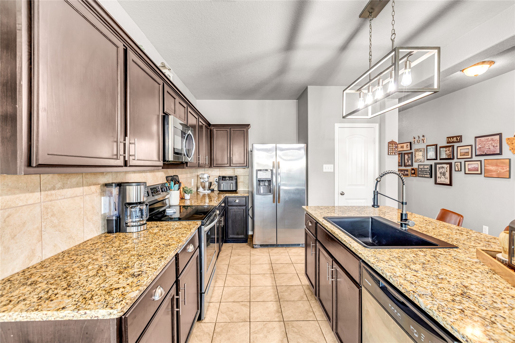 213 Jockey Court Ponder TX 76259