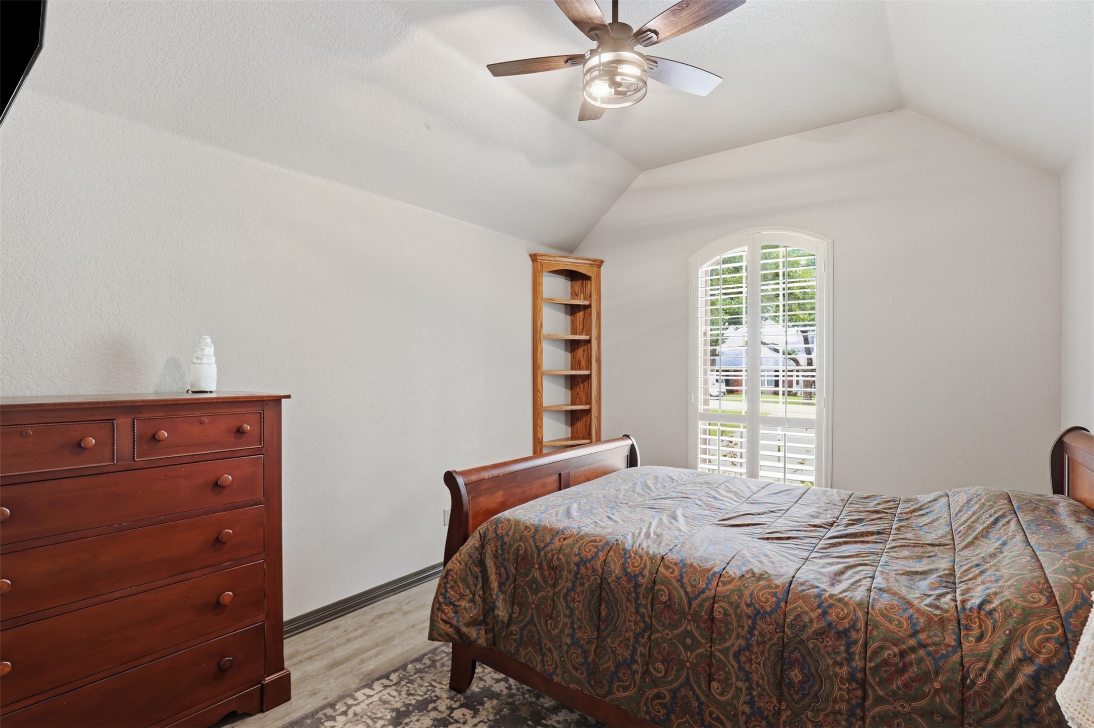 8904 Woodlawn Drive Granbury TX 76049