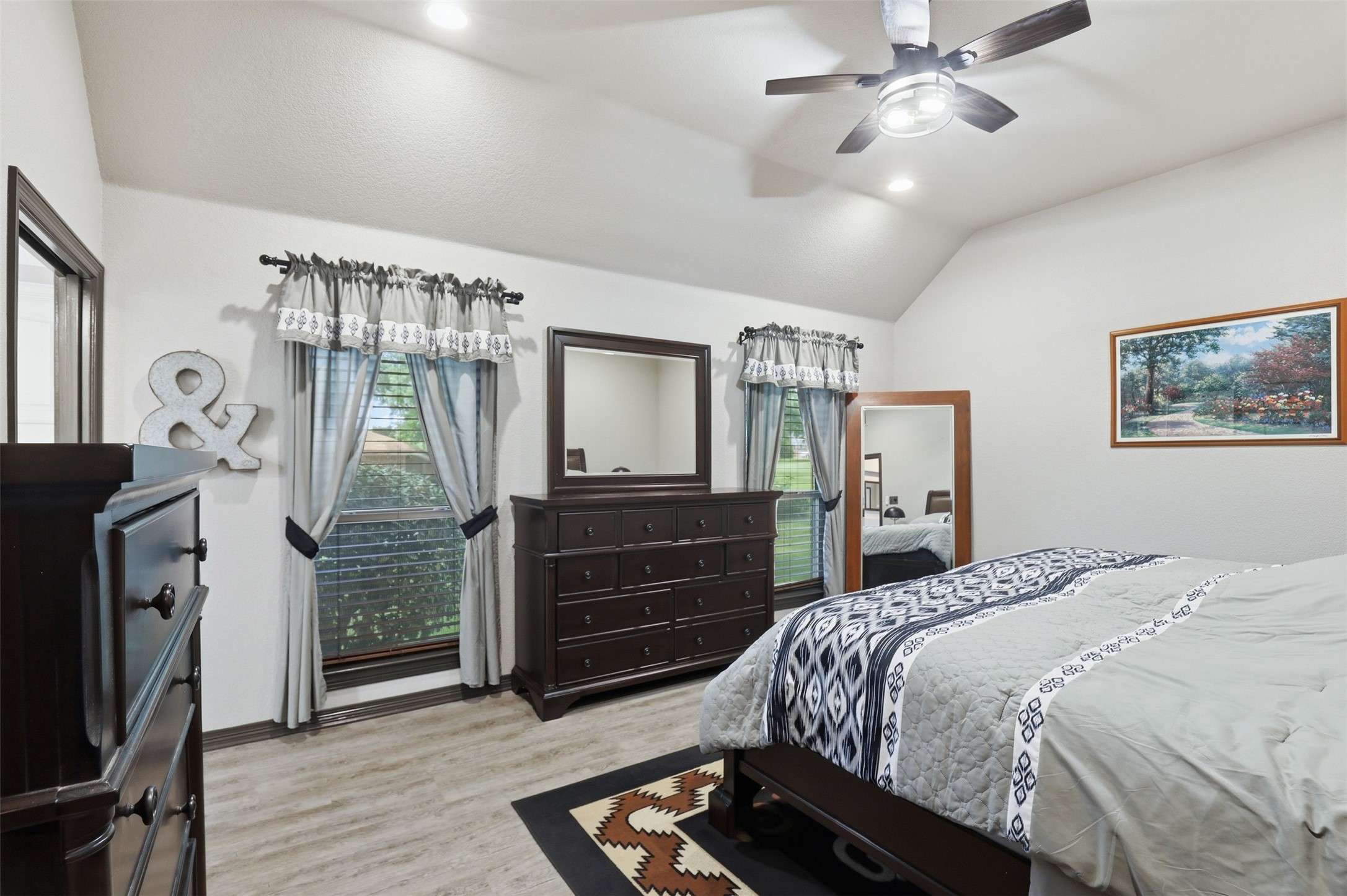 8904 Woodlawn Drive Granbury TX 76049