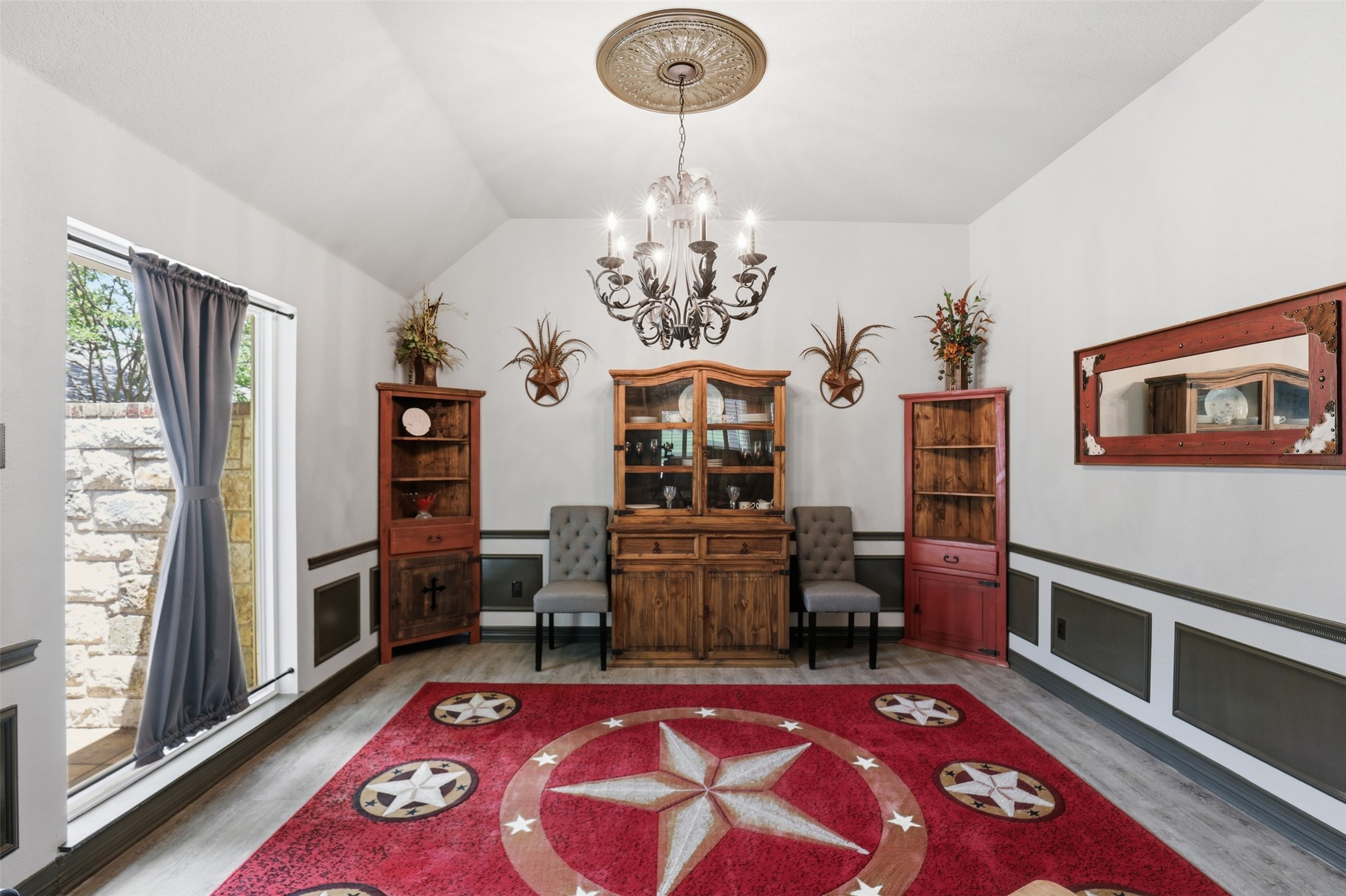 8904 Woodlawn Drive Granbury TX 76049