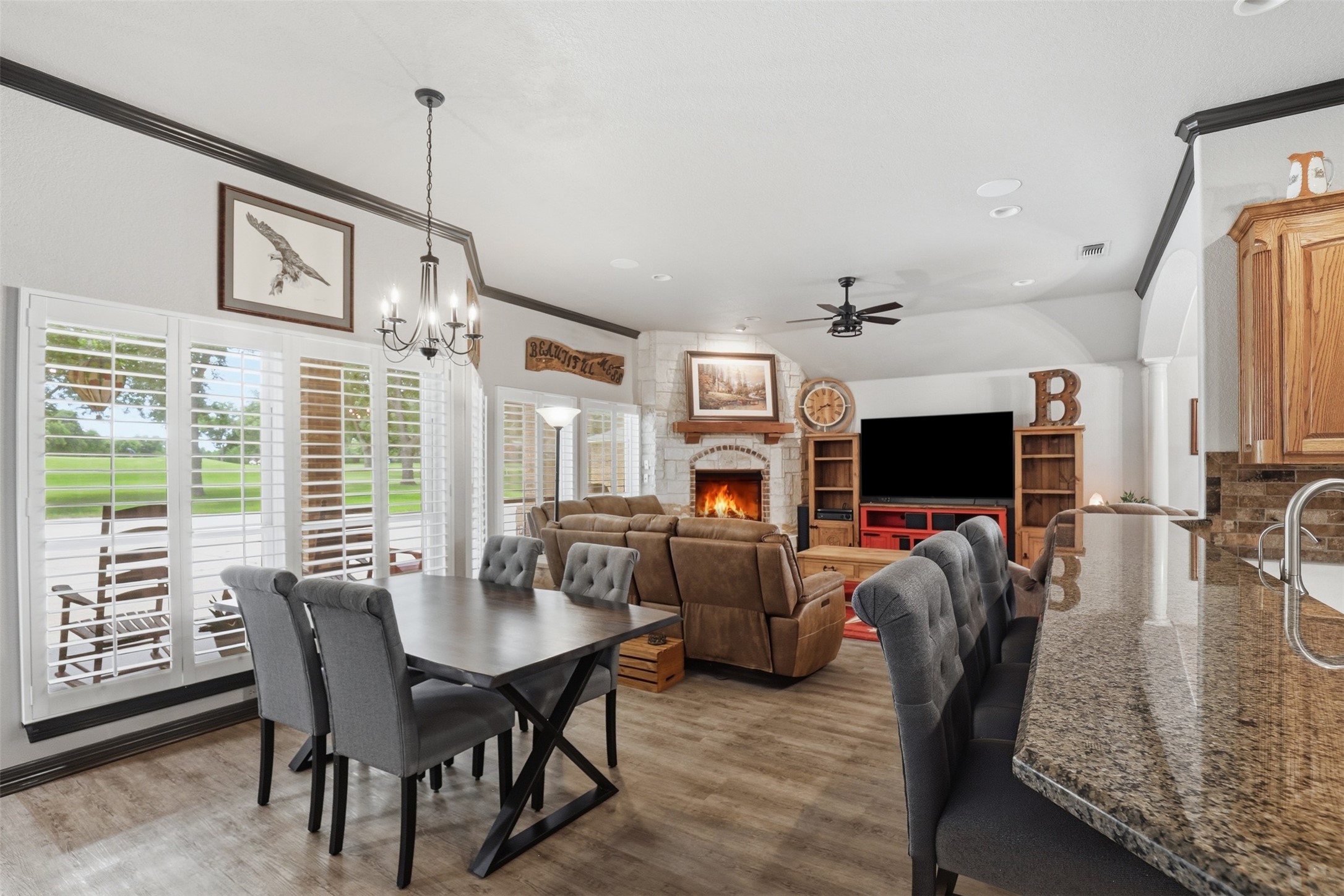 8904 Woodlawn Drive Granbury TX 76049