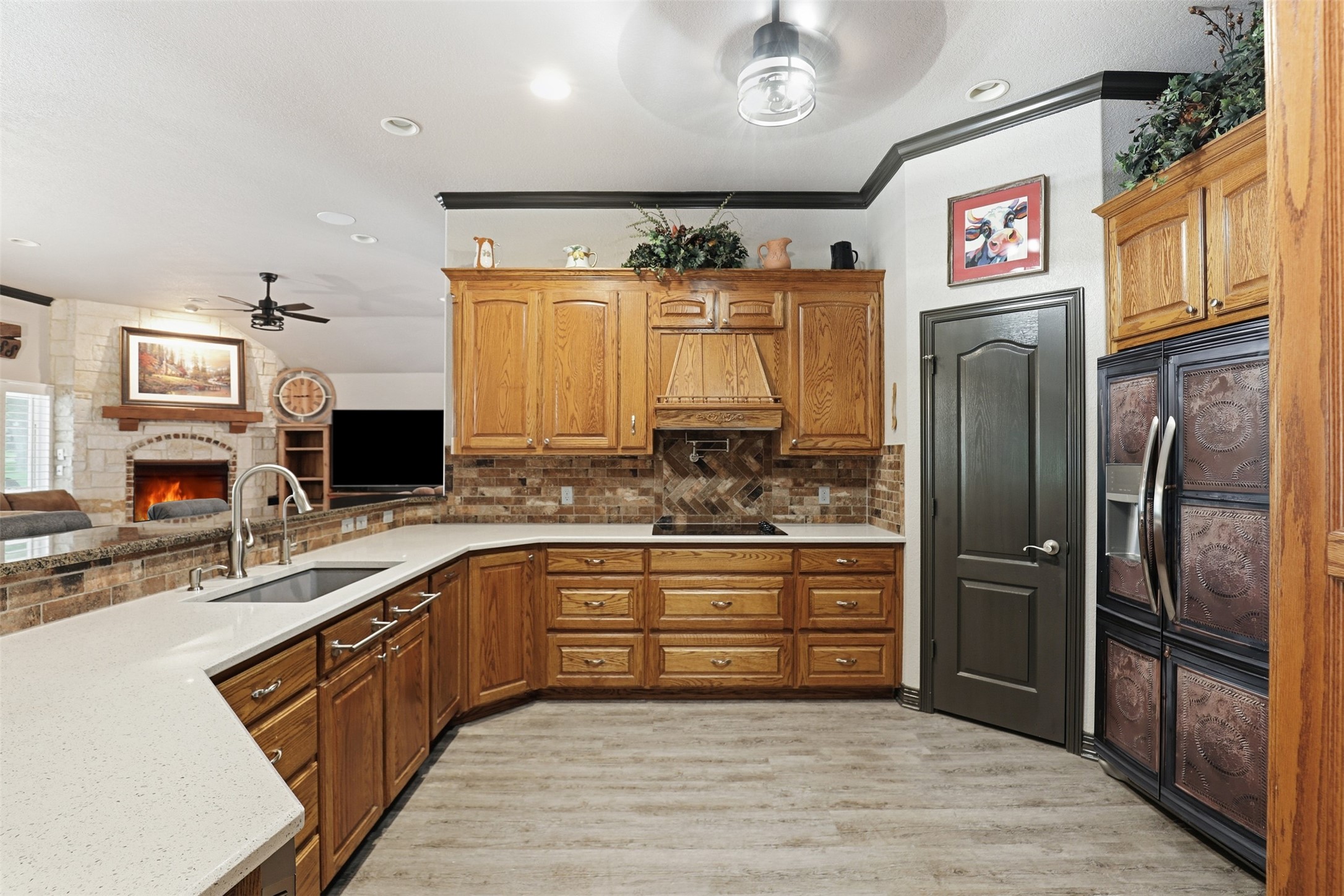 8904 Woodlawn Drive Granbury TX 76049