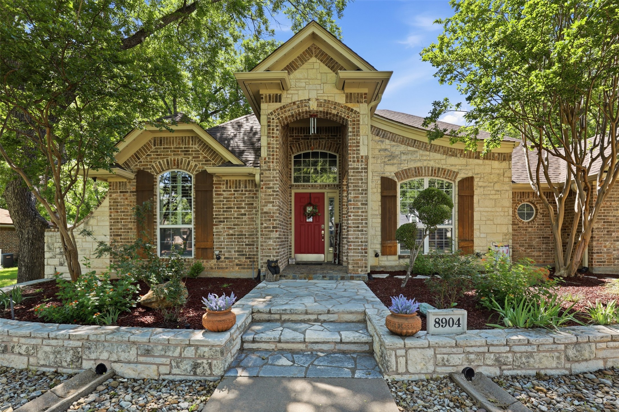 8904 Woodlawn Drive Granbury TX 76049
