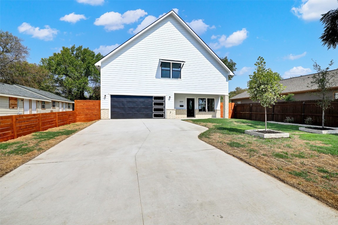 2227 Frank Henderson Jr Drive Dallas TX 75216