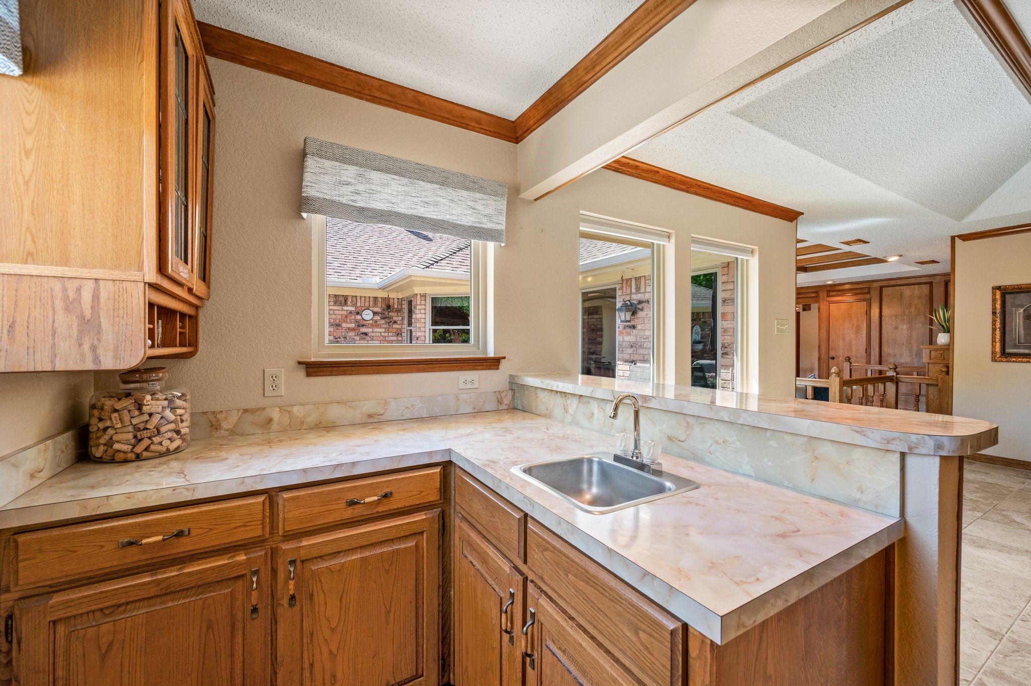 517 Highland Park Drive Hurst TX 76054