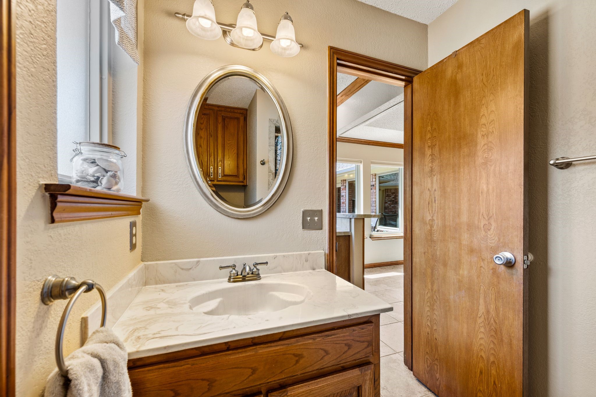517 Highland Park Drive Hurst TX 76054