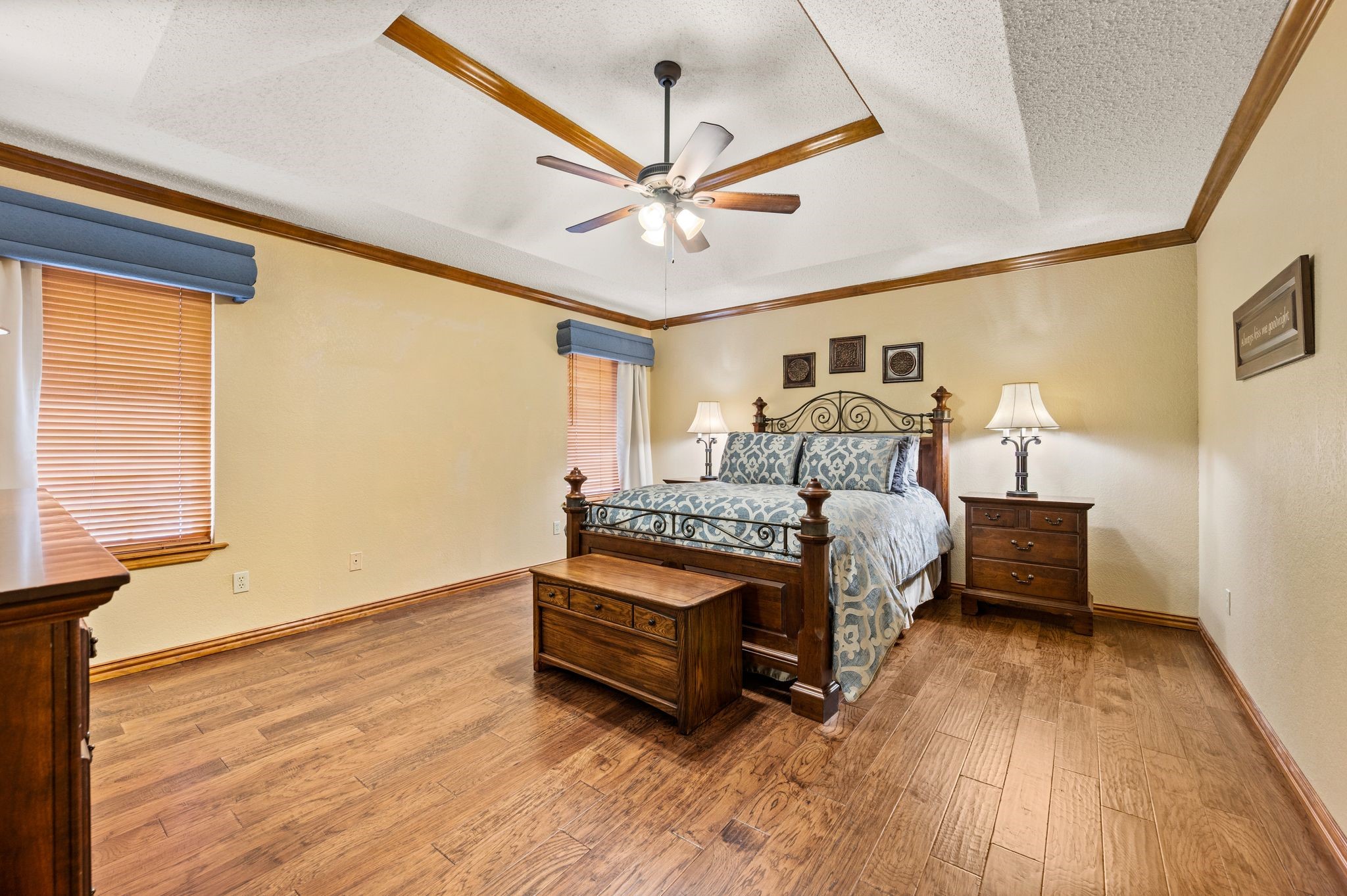 517 Highland Park Drive Hurst TX 76054