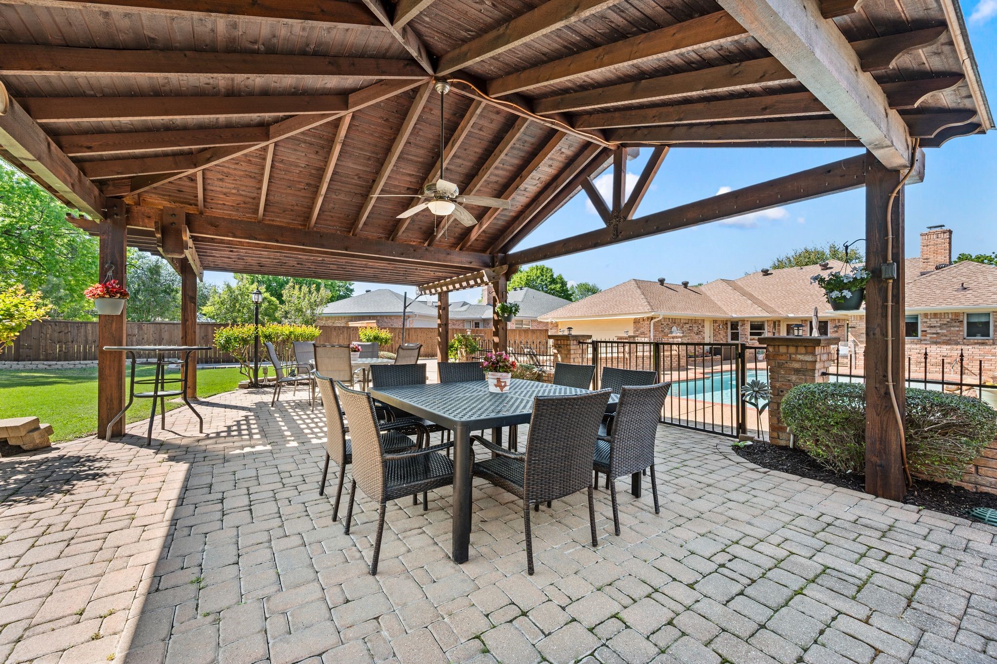 517 Highland Park Drive Hurst TX 76054