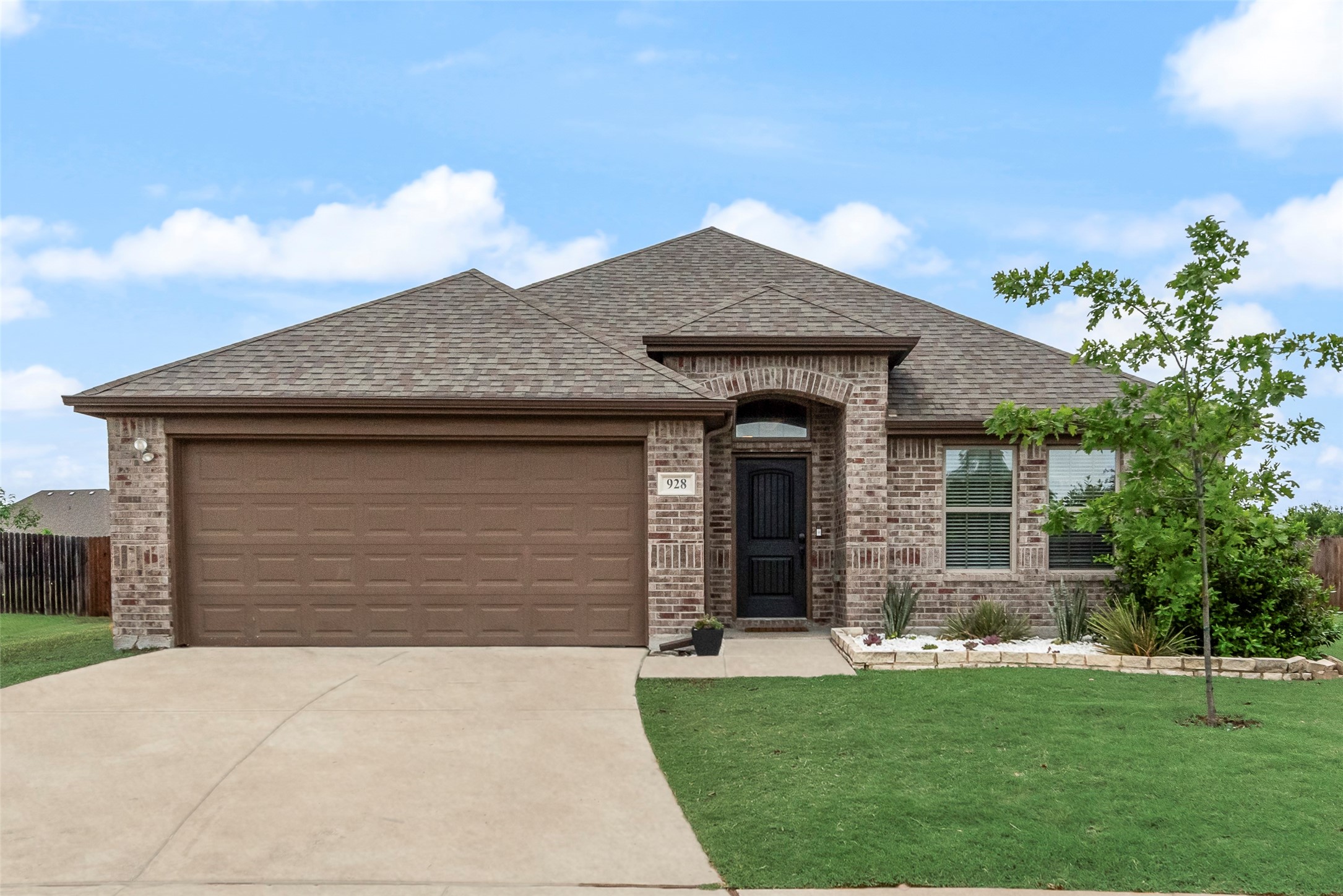 928 Mcgehee Court Fate TX 75087