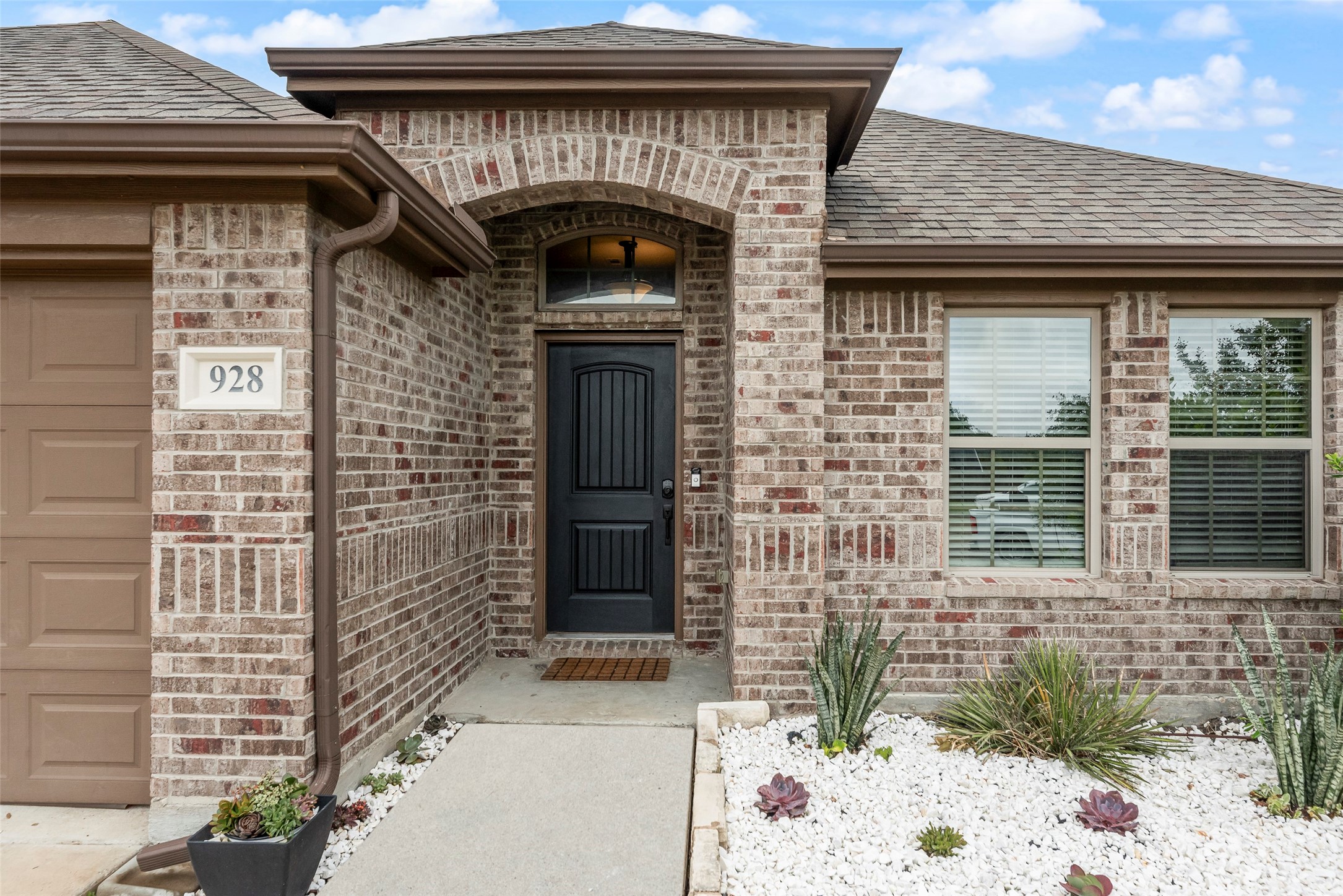 928 Mcgehee Court Fate TX 75087