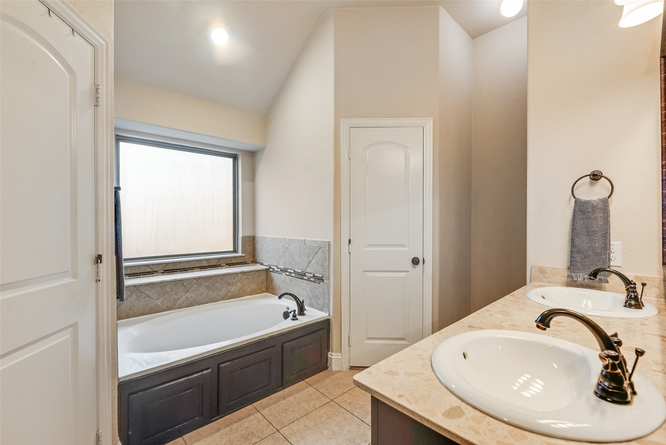 928 Mcgehee Court Fate TX 75087
