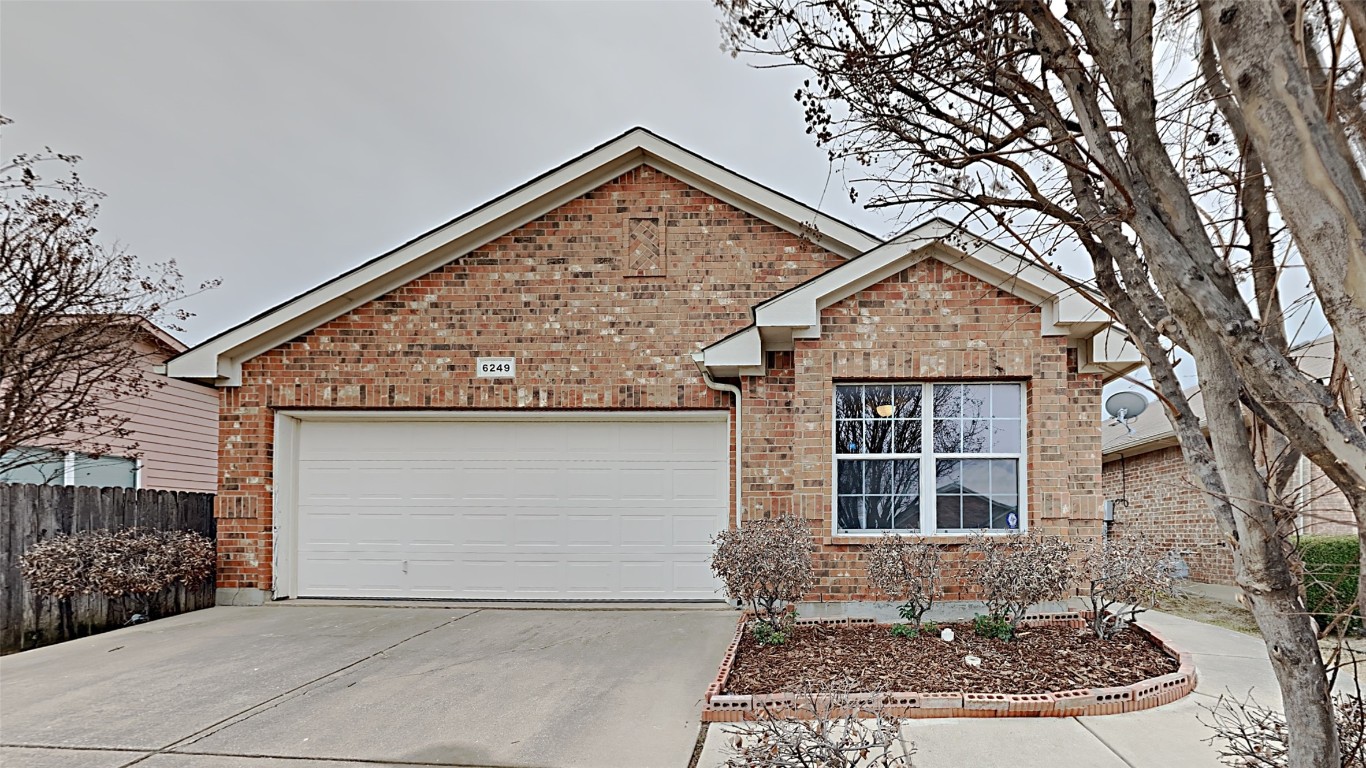 6249 Geneva Lane Fort Worth TX 76131