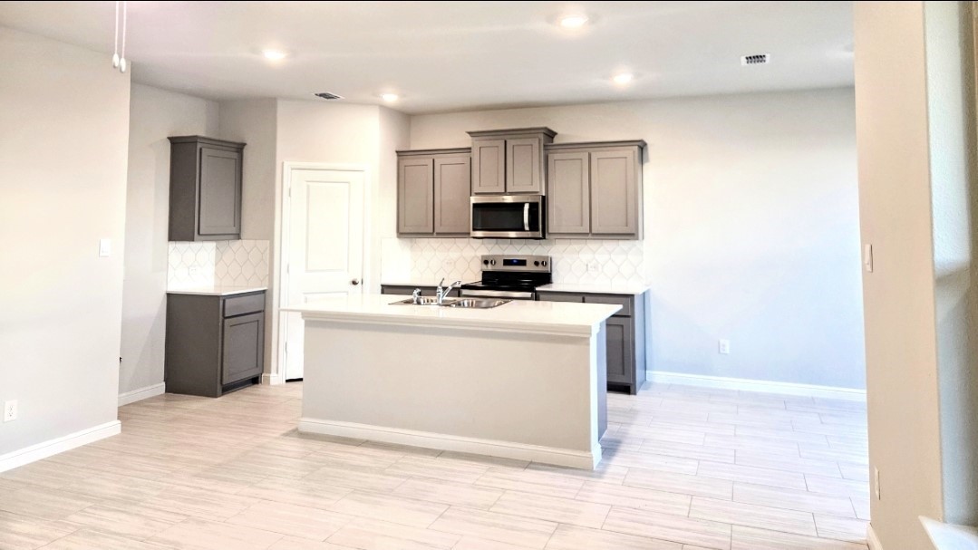109 Trinity Street Grandview TX 76050