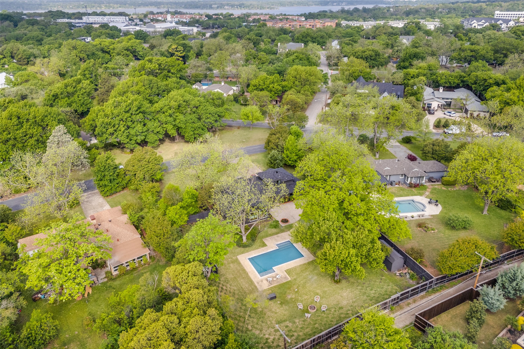 1404 El Campo Drive Dallas TX 75218
