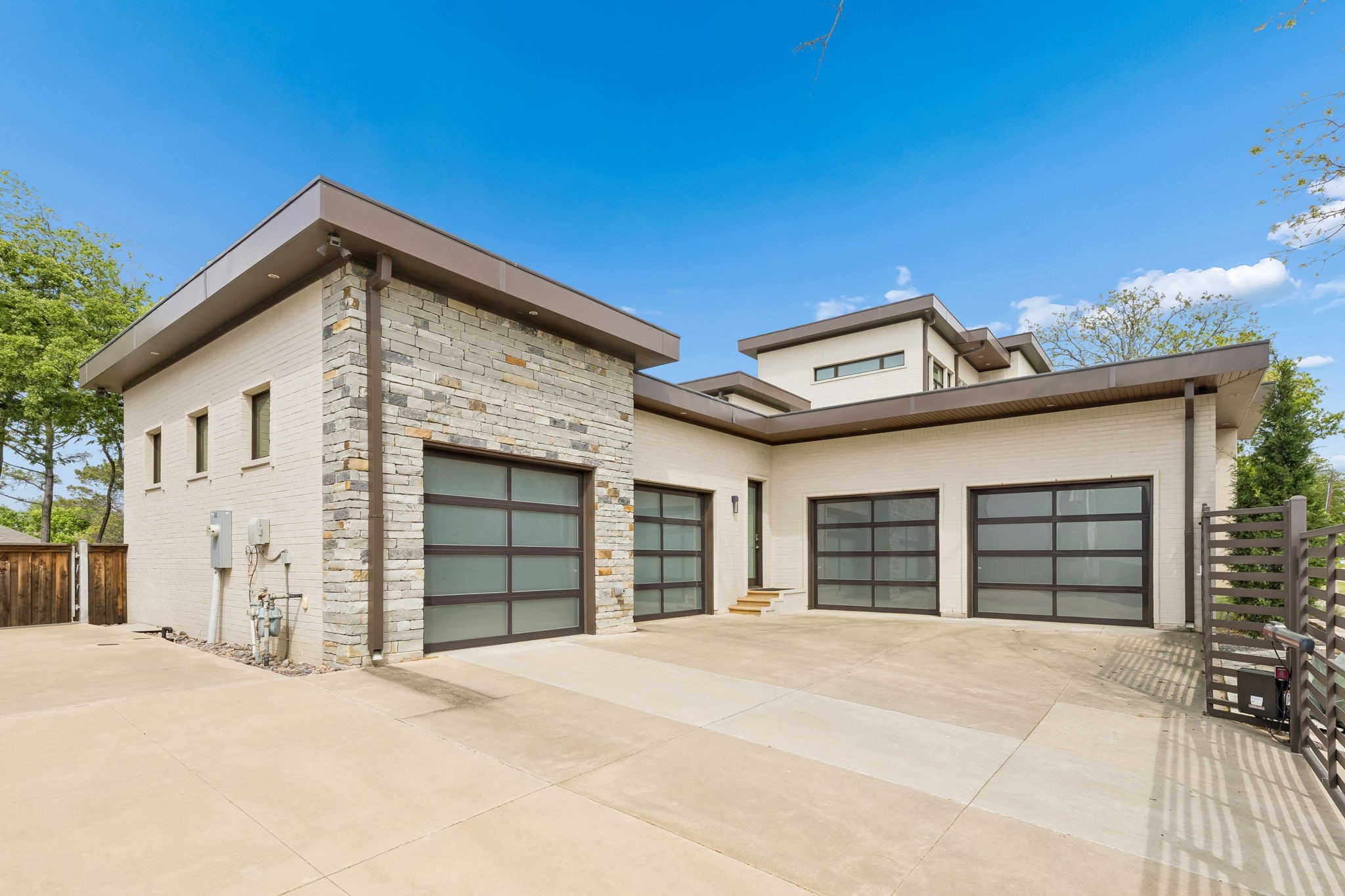 548 Oak Grove Lane Coppell TX 75019
