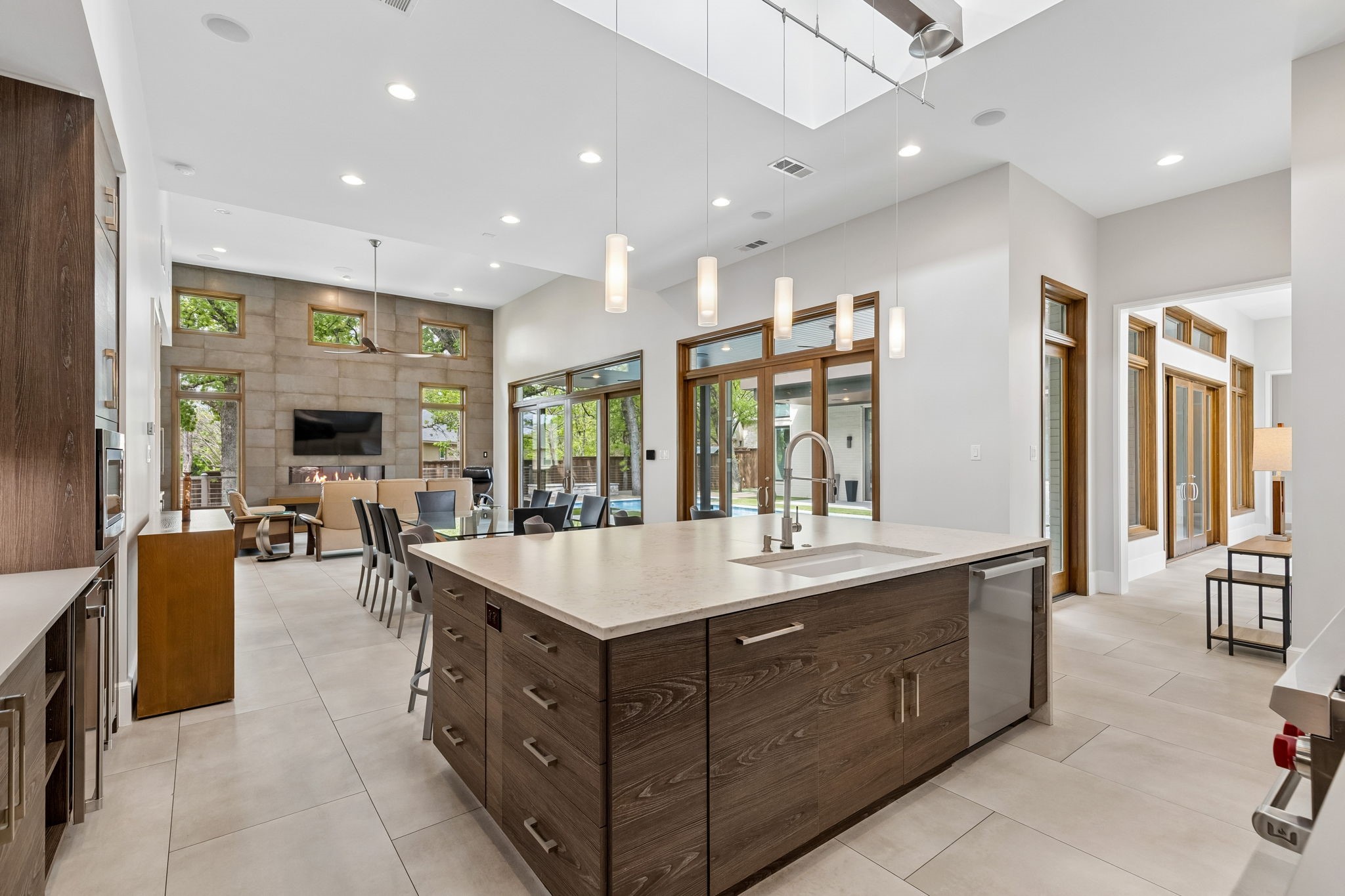 548 Oak Grove Lane Coppell TX 75019