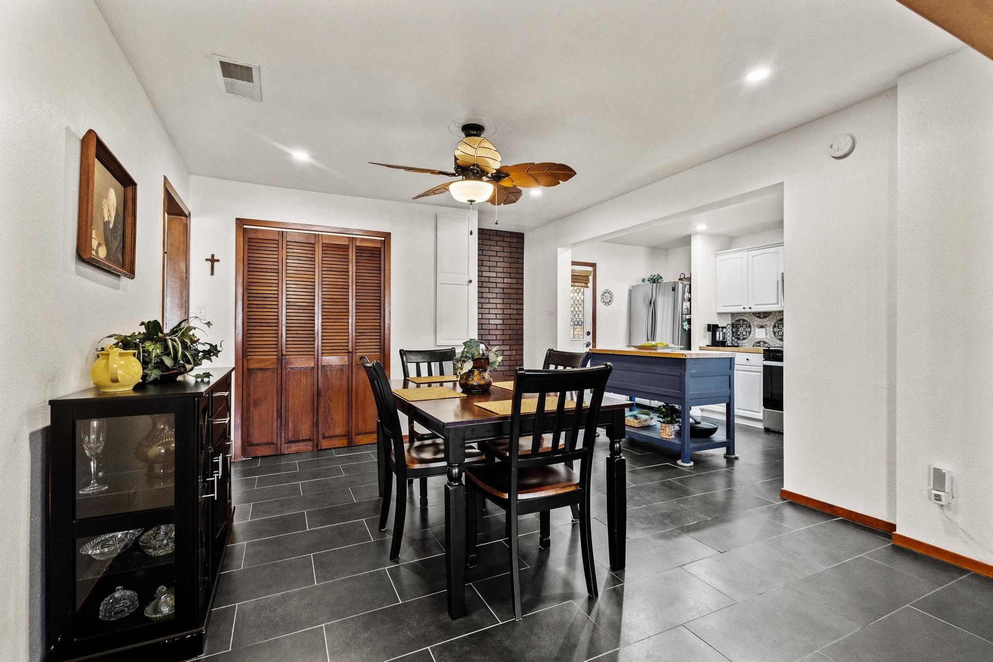 422 W Acheson Denison TX 75020