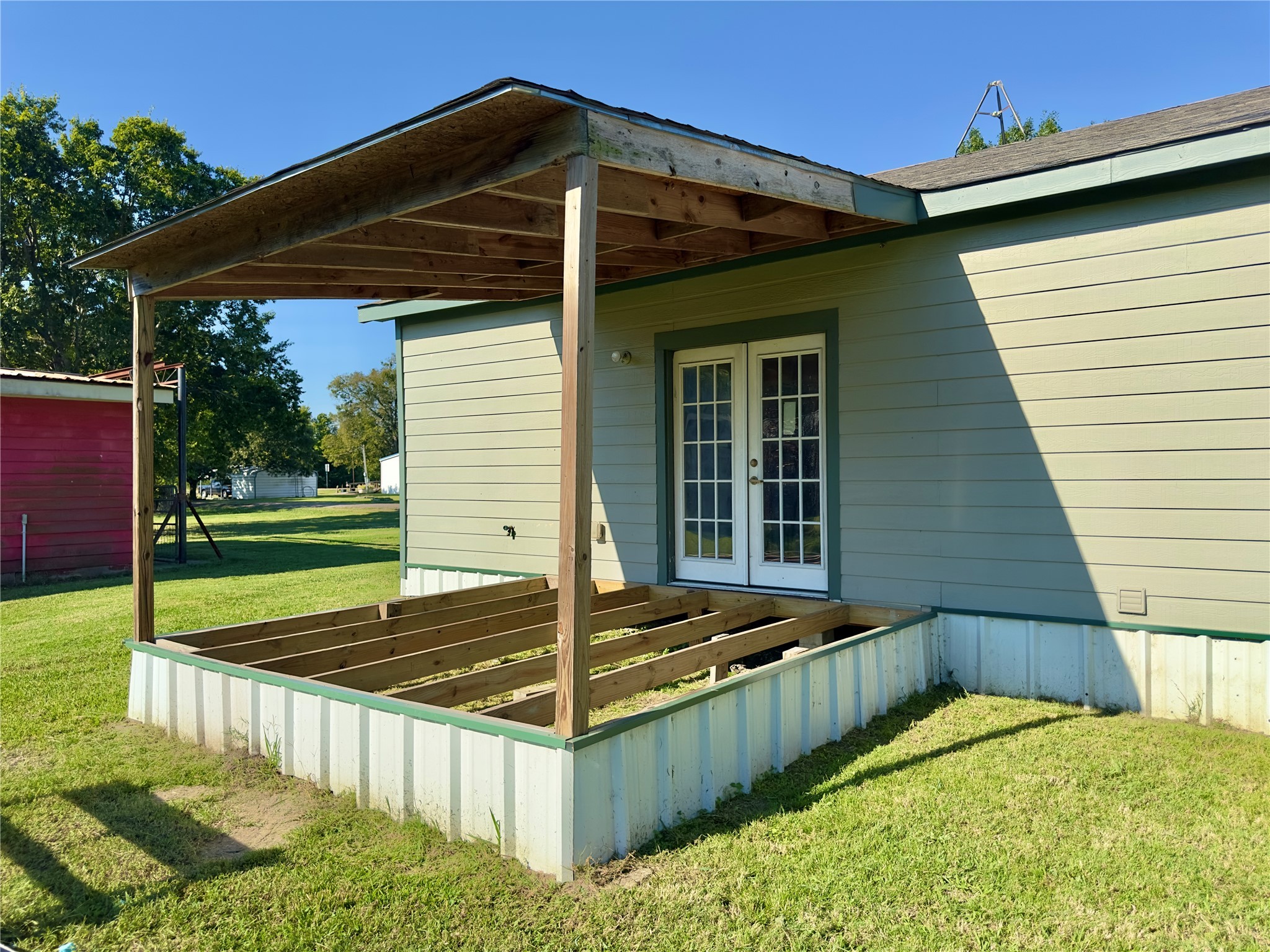 200 E South Street Trenton TX 75490