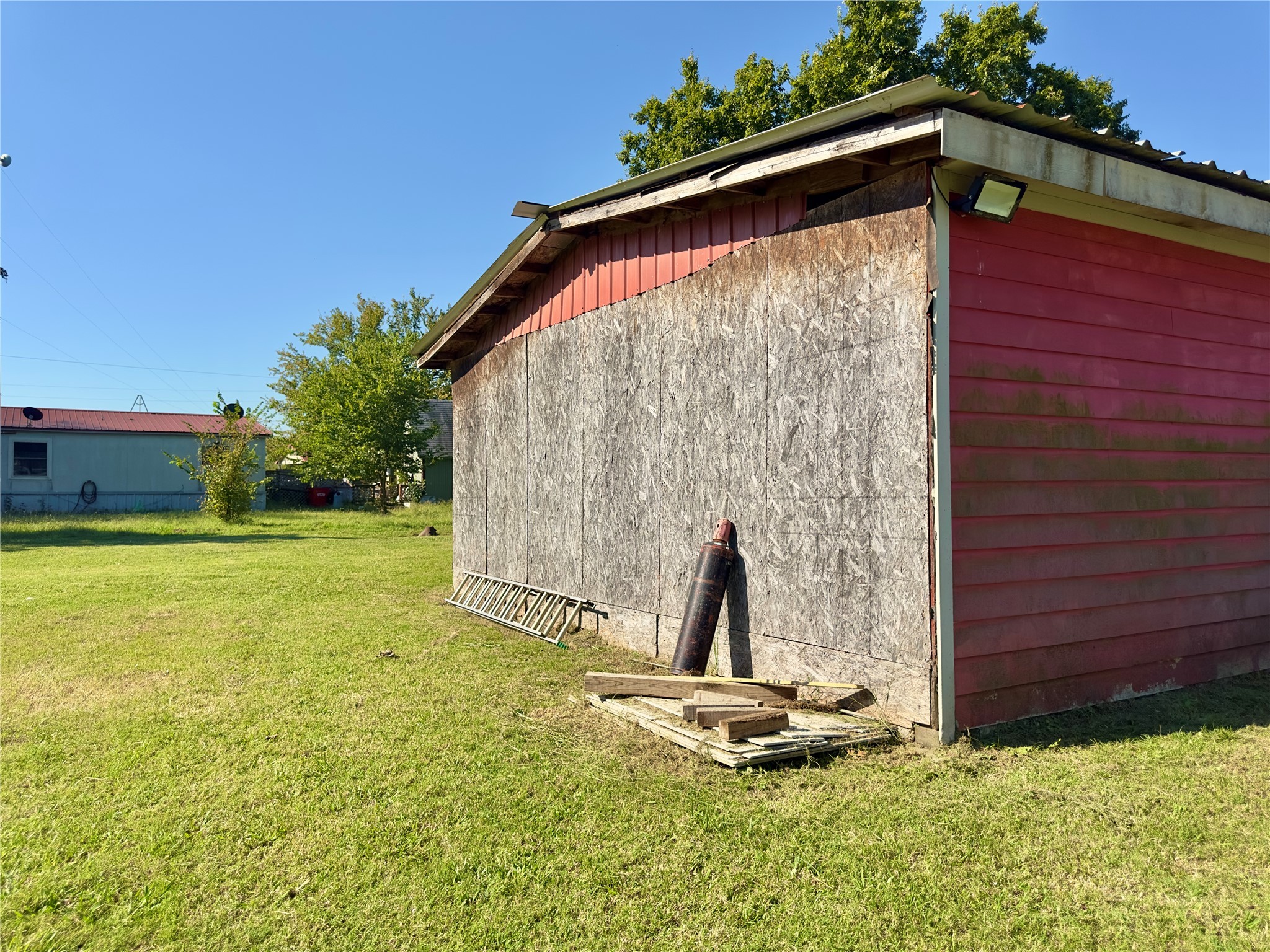 200 E South Street Trenton TX 75490