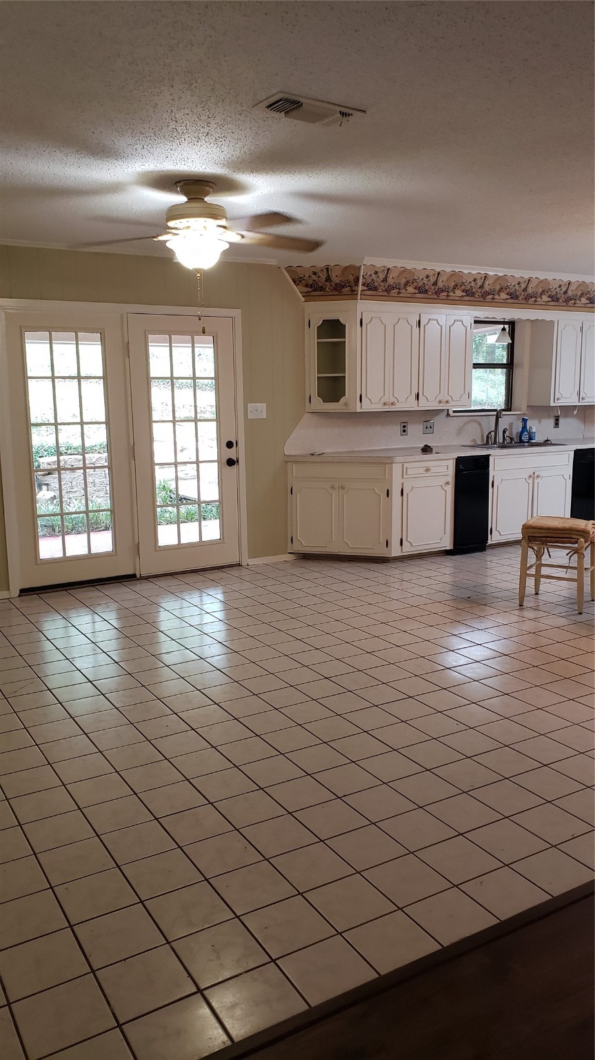 401 S Timberlane Lone Star TX 75638