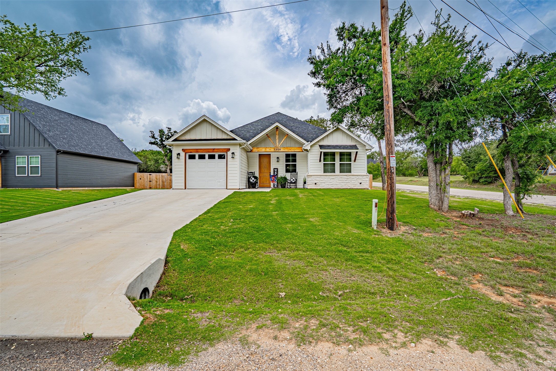 5900 S Lakeside Hills Court Granbury TX 76048