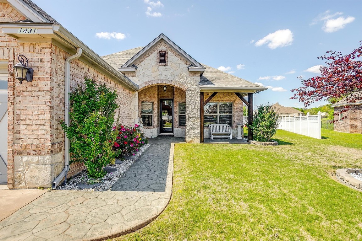 1431 Lauren Lane Granbury TX 76048