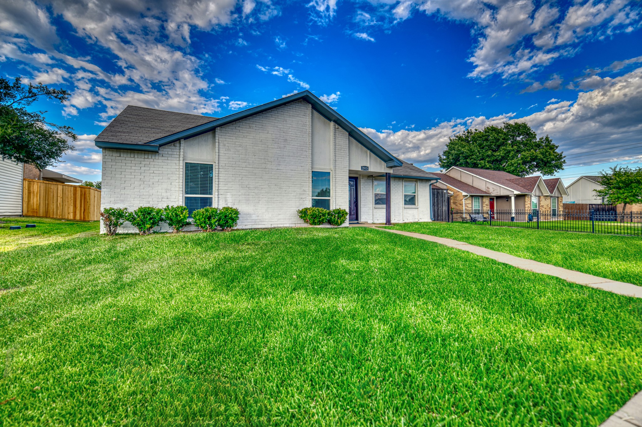 2513 Poplar Trail Garland TX 75042