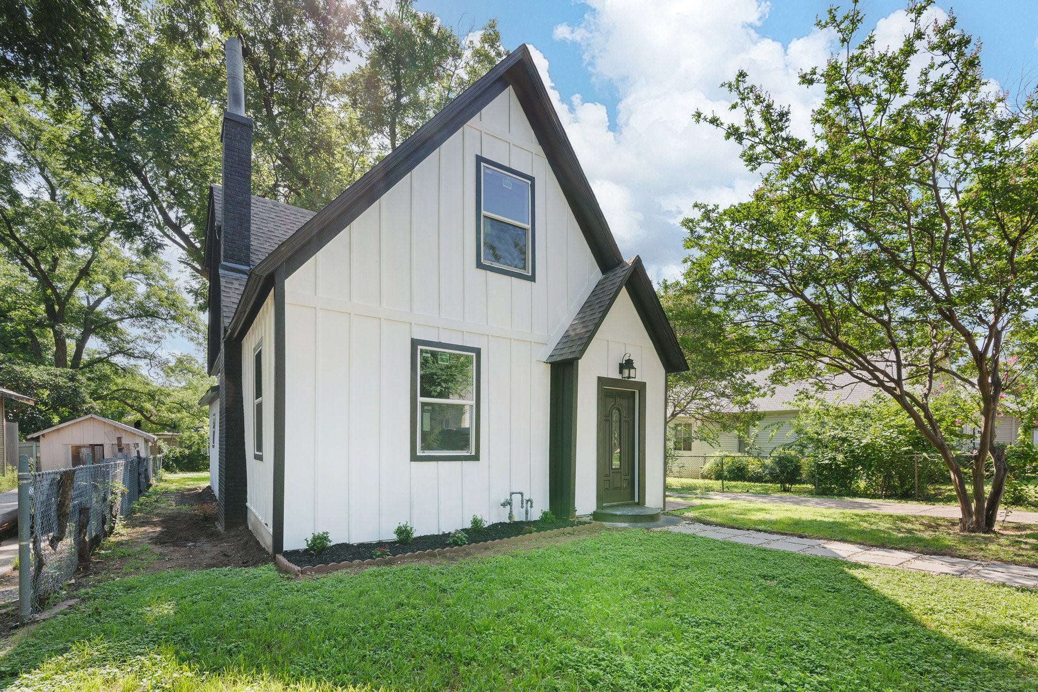 310 N Walnut Street Cleburne TX 76033