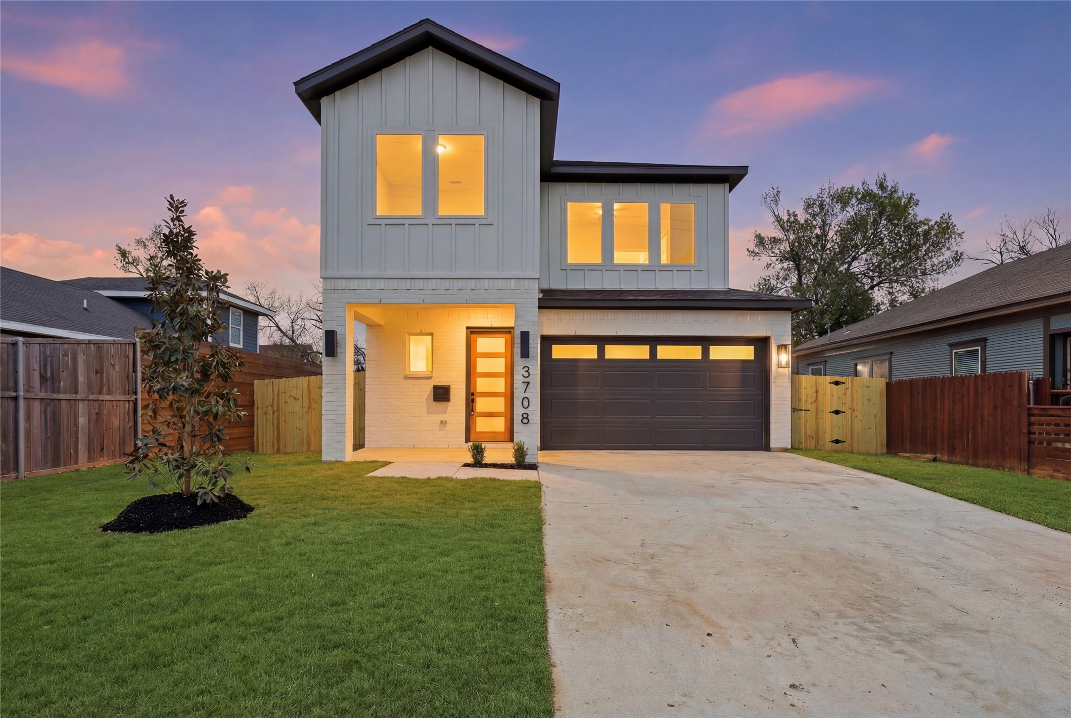 3708 Spence Street Dallas TX 75215