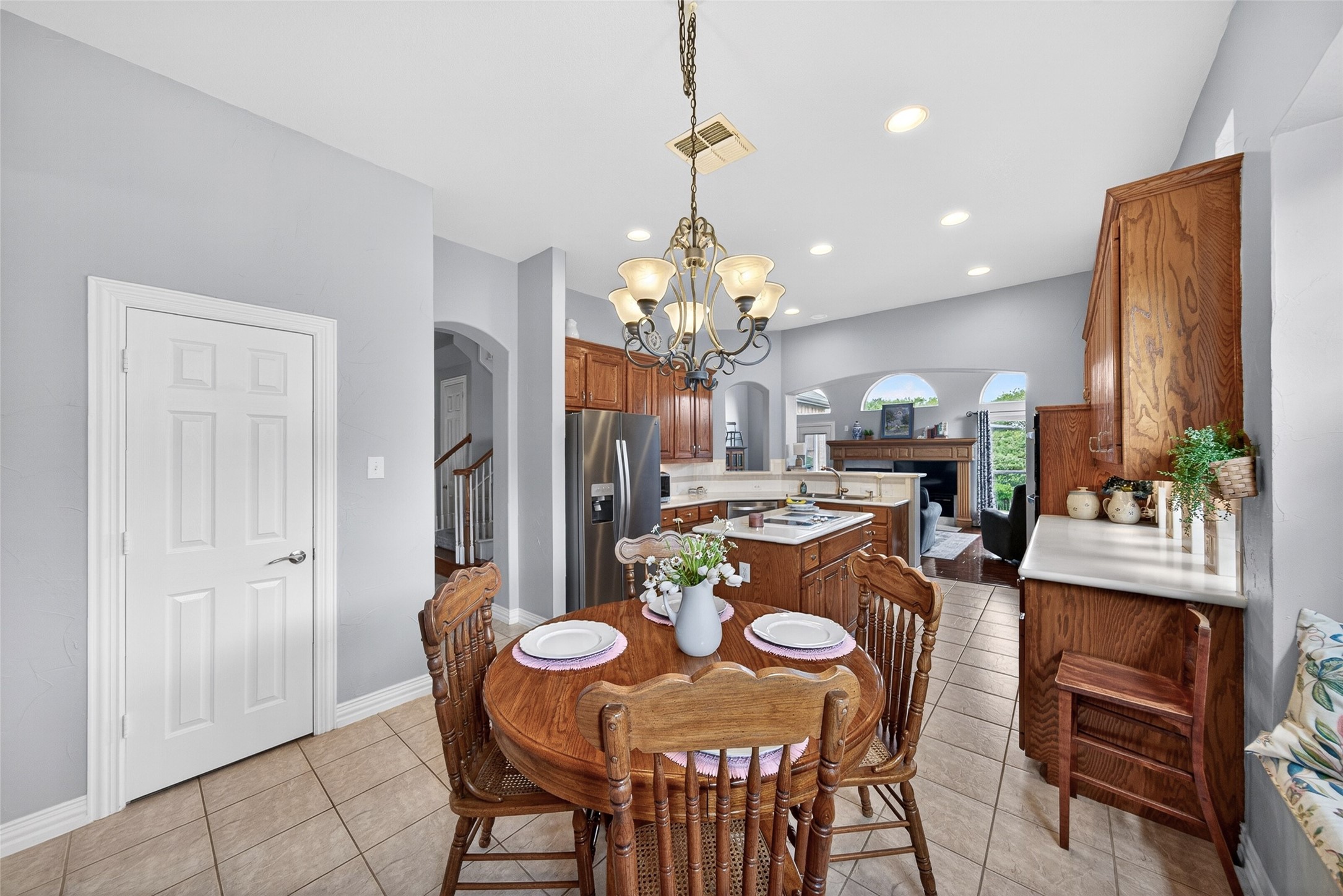 2704 Lakesedge Drive Mckinney TX 75072
