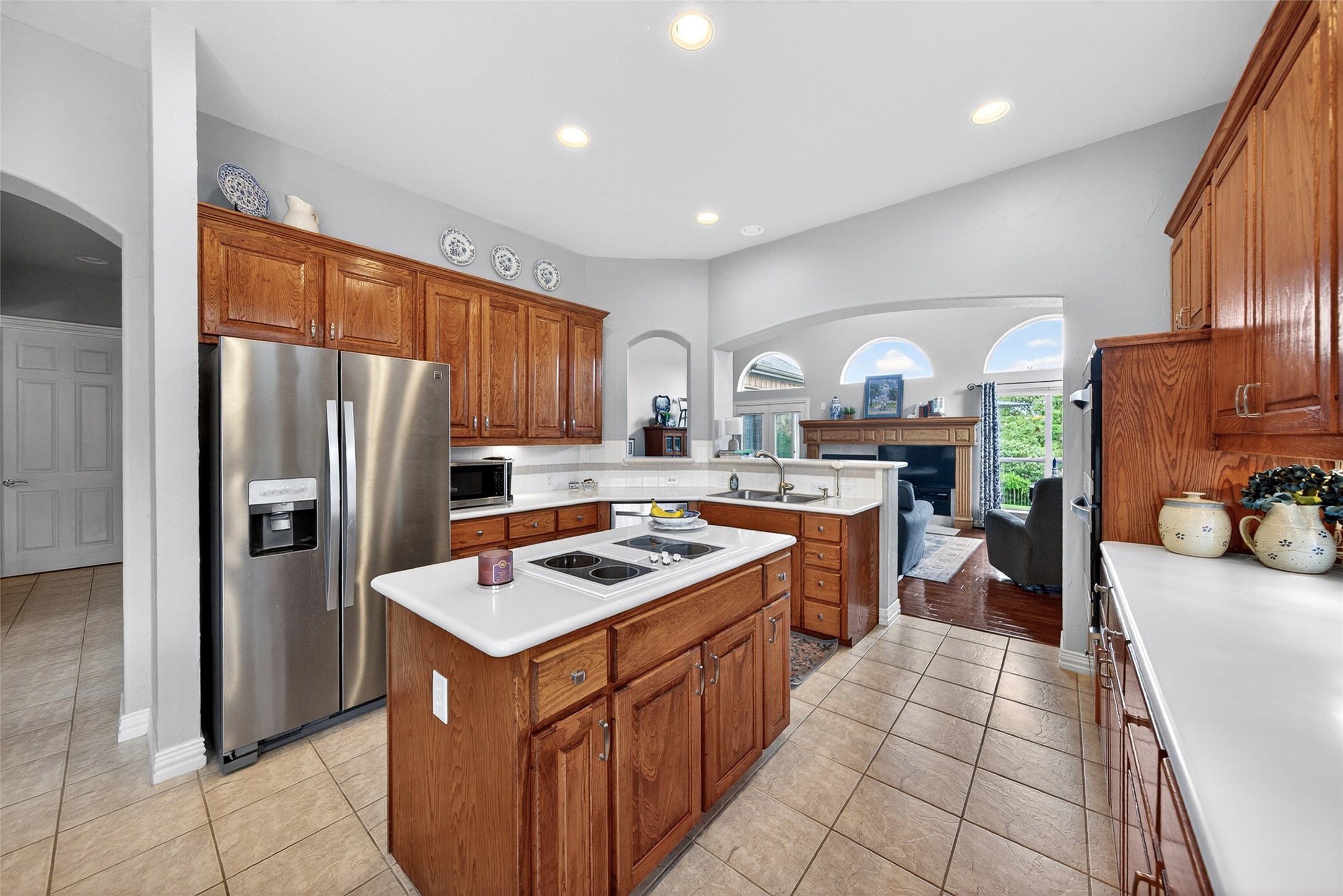 2704 Lakesedge Drive Mckinney TX 75072