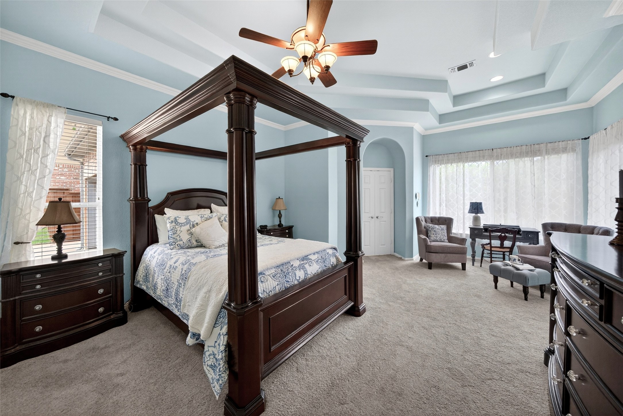2704 Lakesedge Drive Mckinney TX 75072