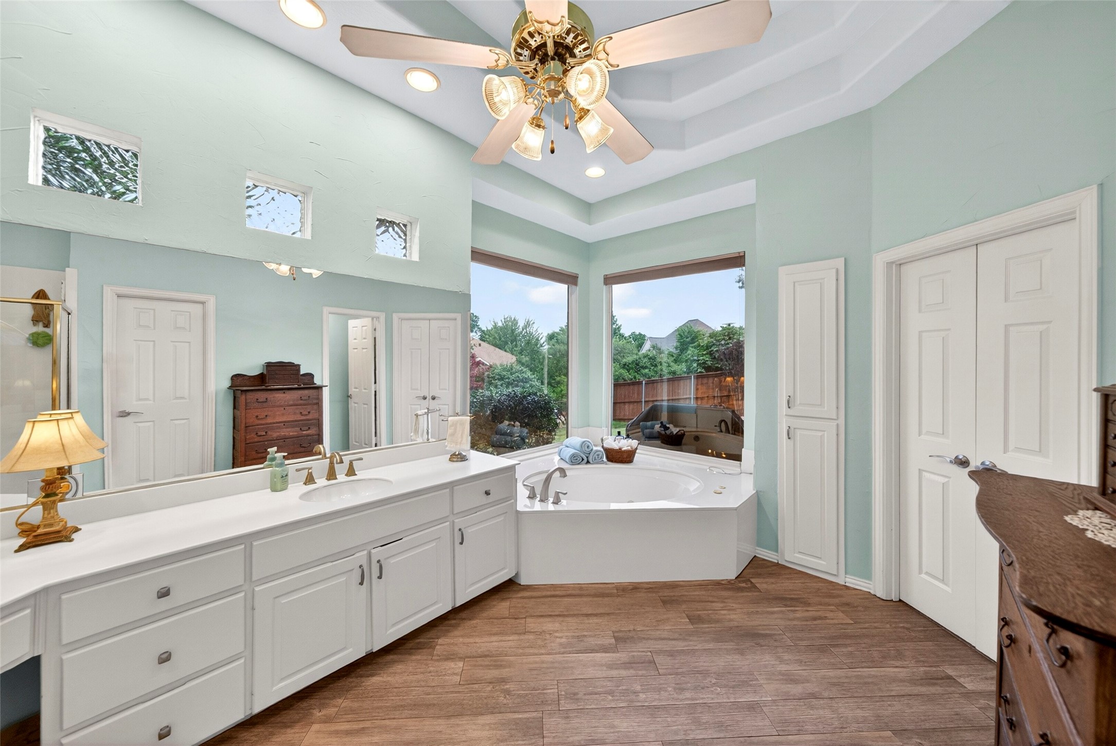 2704 Lakesedge Drive Mckinney TX 75072
