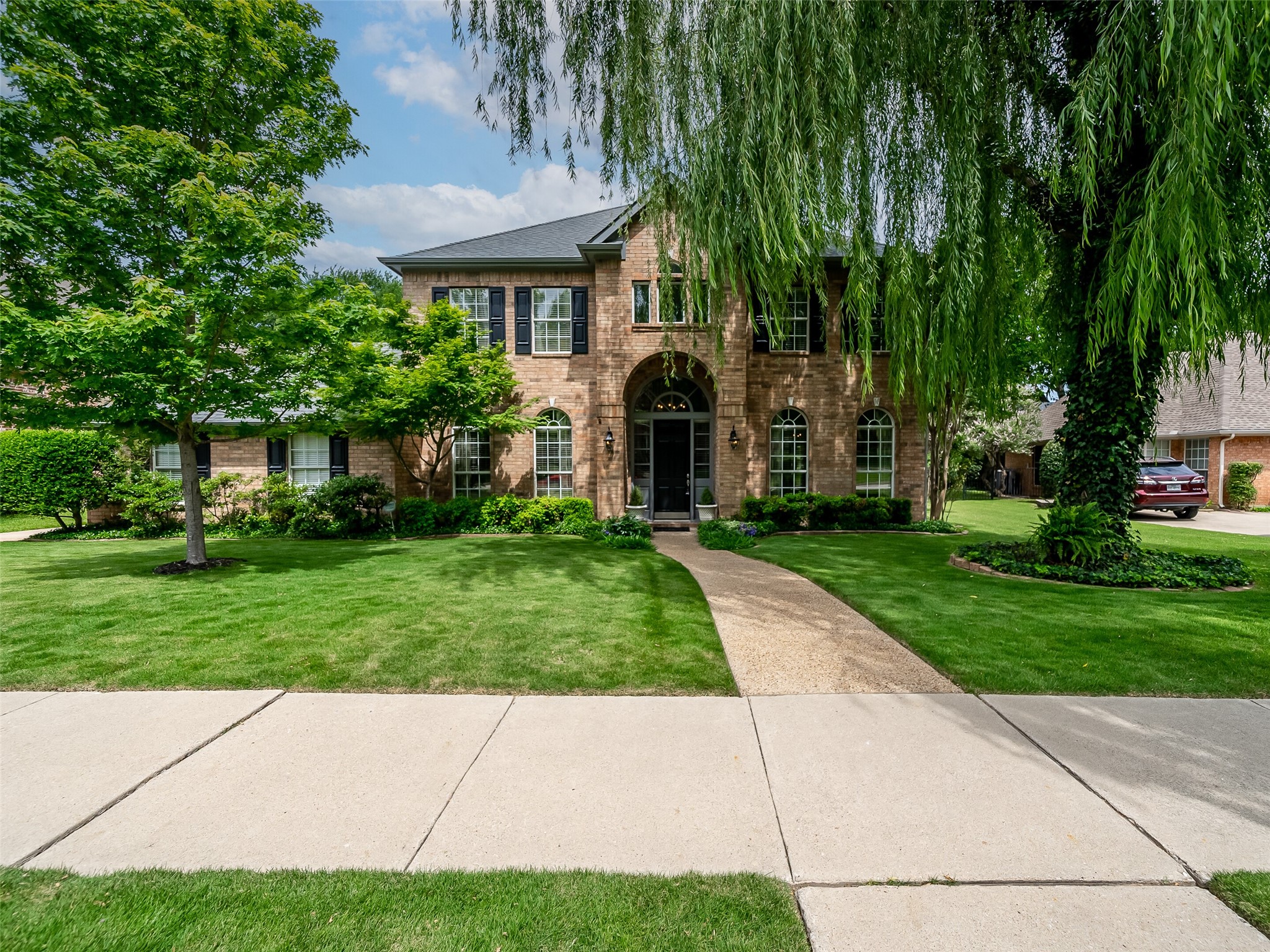 2704 Lakesedge Drive Mckinney TX 75072