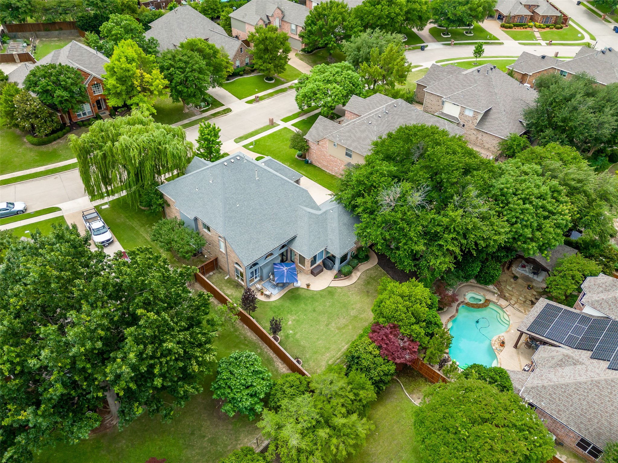 2704 Lakesedge Drive Mckinney TX 75072