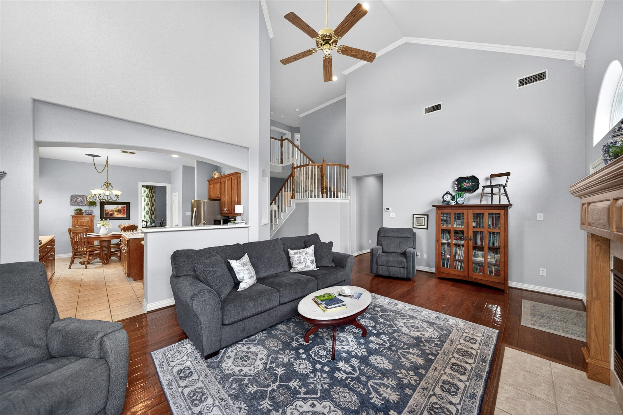 2704 Lakesedge Drive Mckinney TX 75072