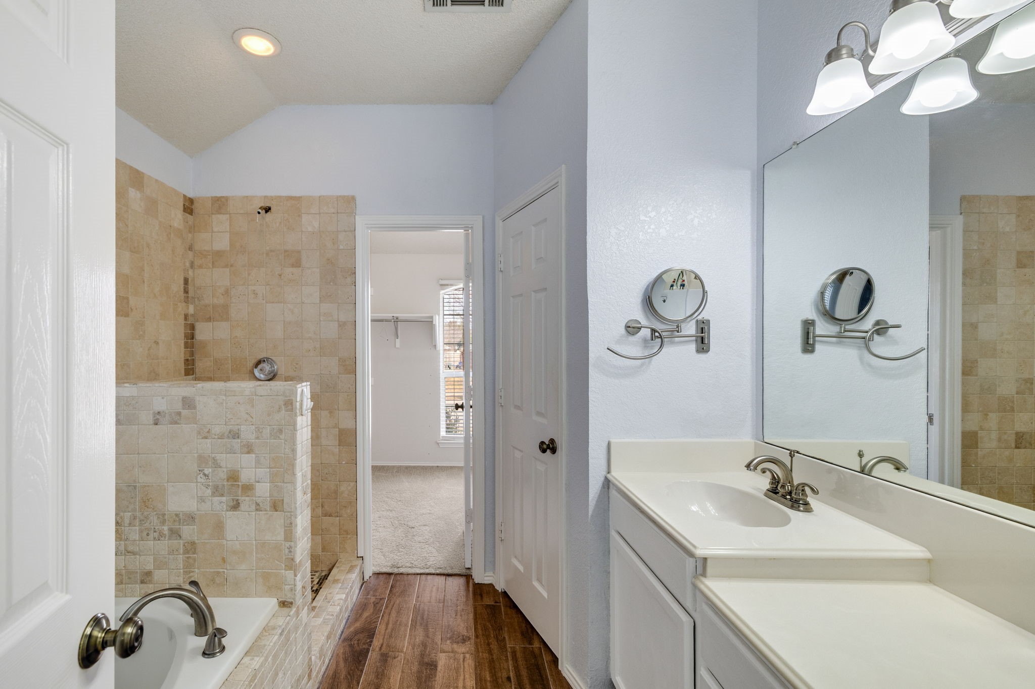 9881 Cambridge Drive Frisco TX 75035