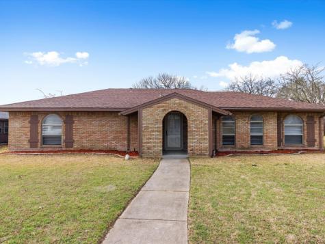 420 Riverwood Drive Desoto TX 75115