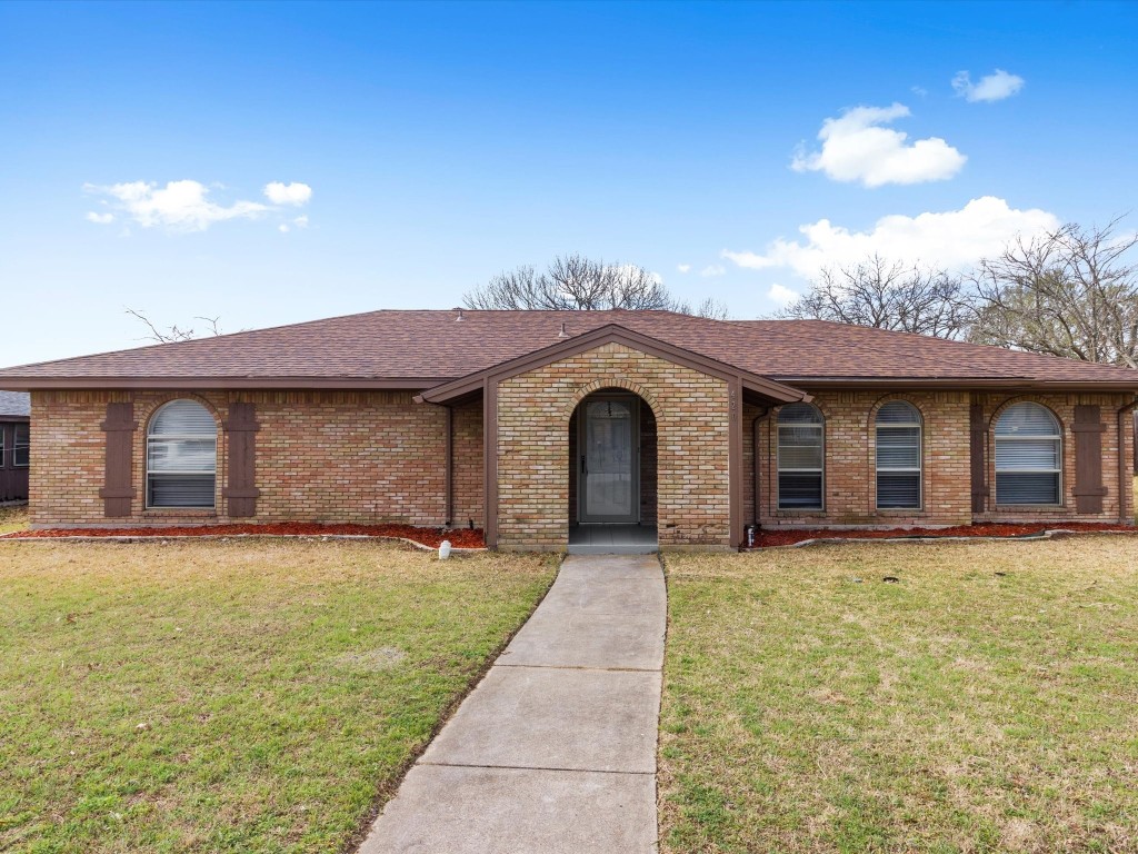 420 Riverwood Drive Desoto TX 75115