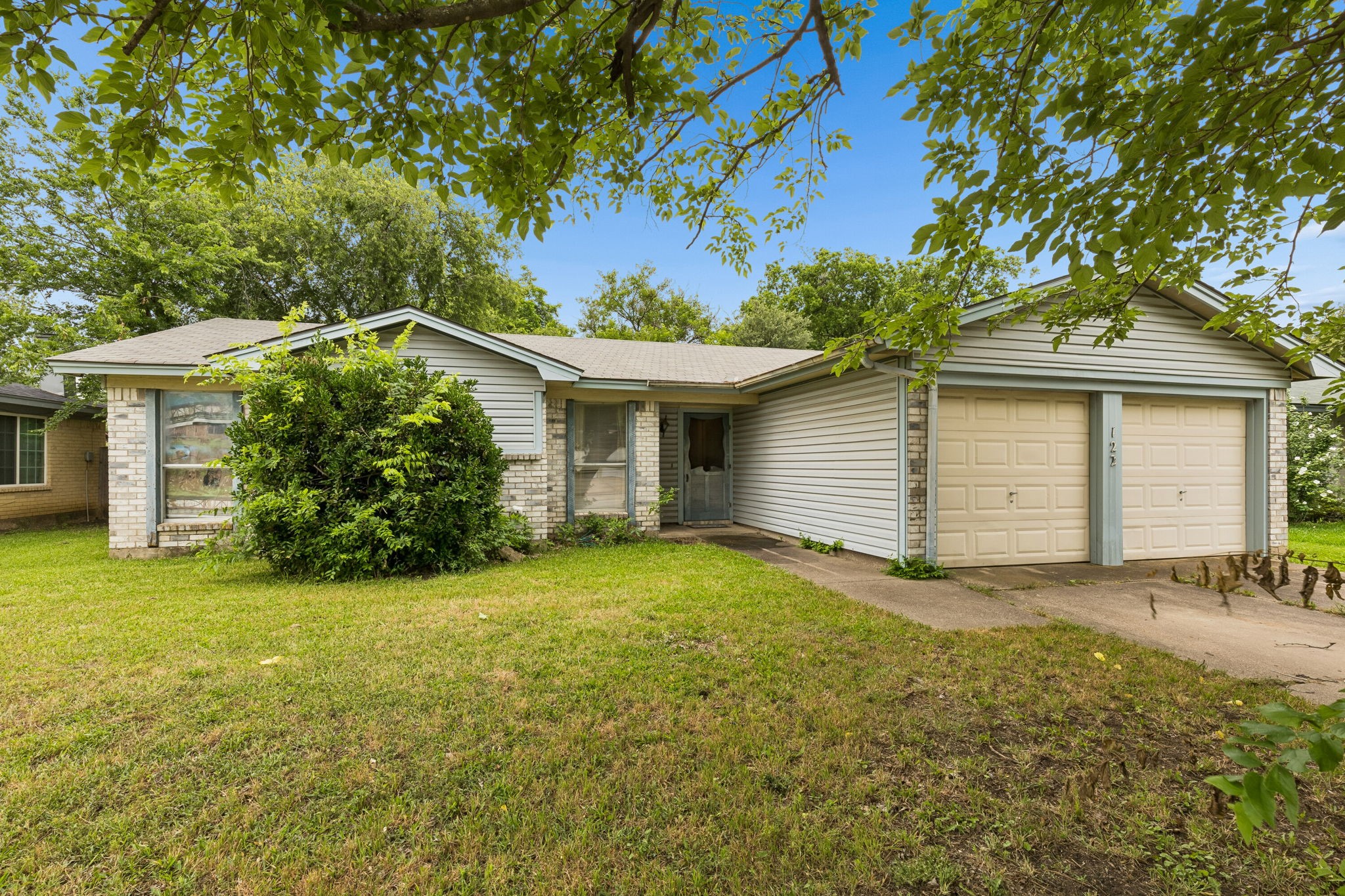 122 Cimarron Lane Arlington TX 76014