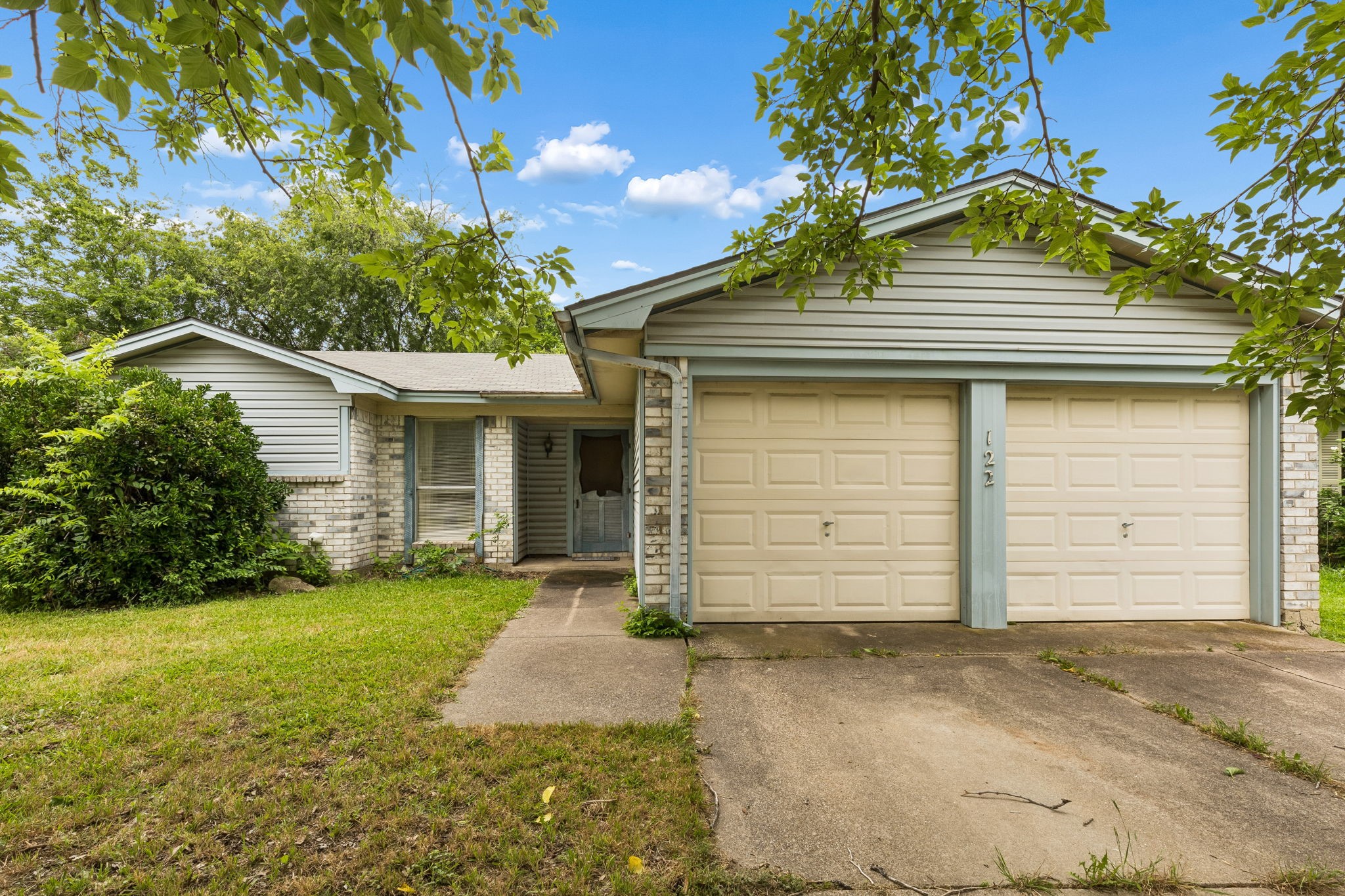 122 Cimarron Lane Arlington TX 76014