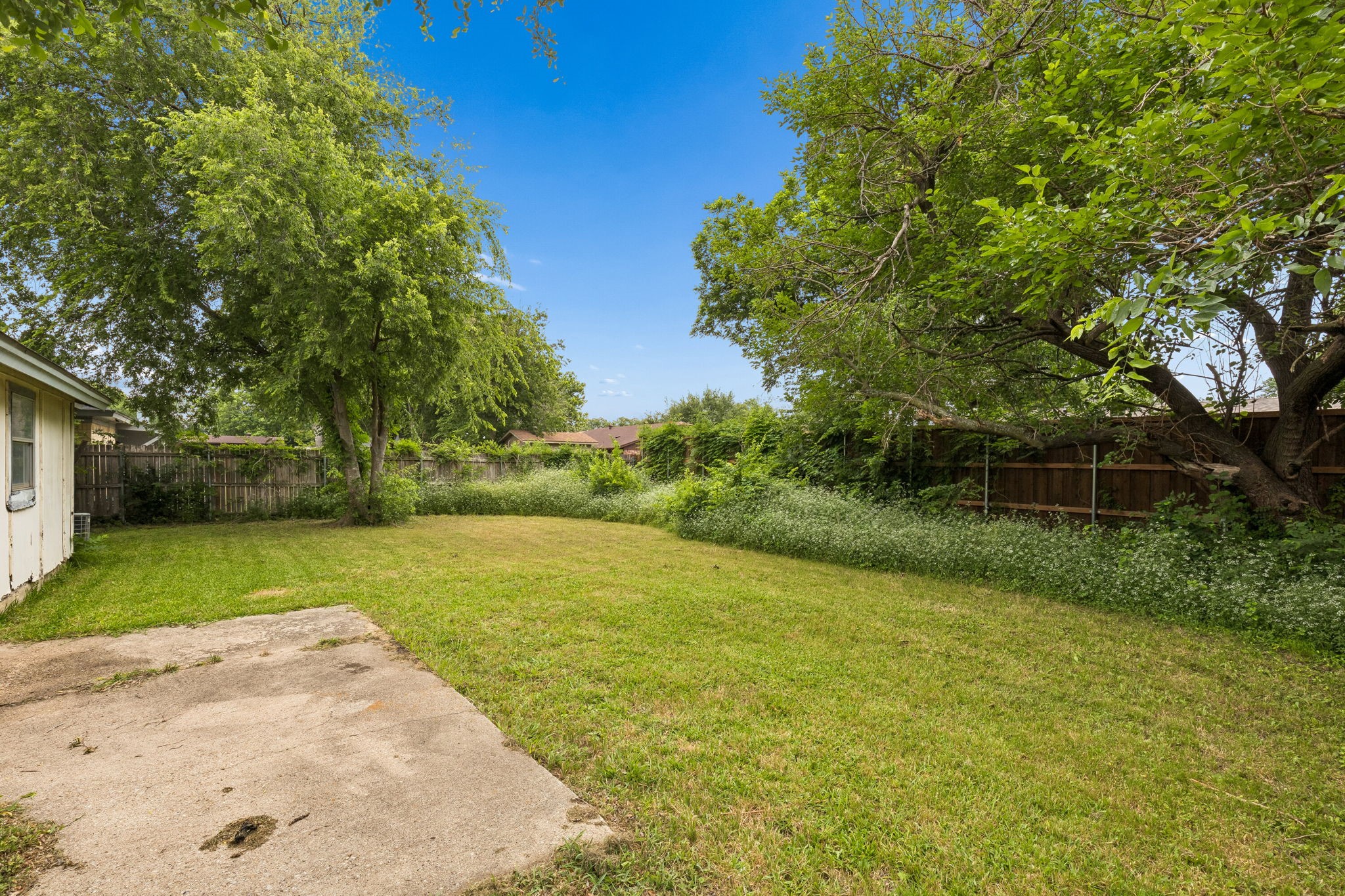 122 Cimarron Lane Arlington TX 76014