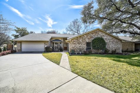2744 Wagonwheel Court Carrollton TX 75006