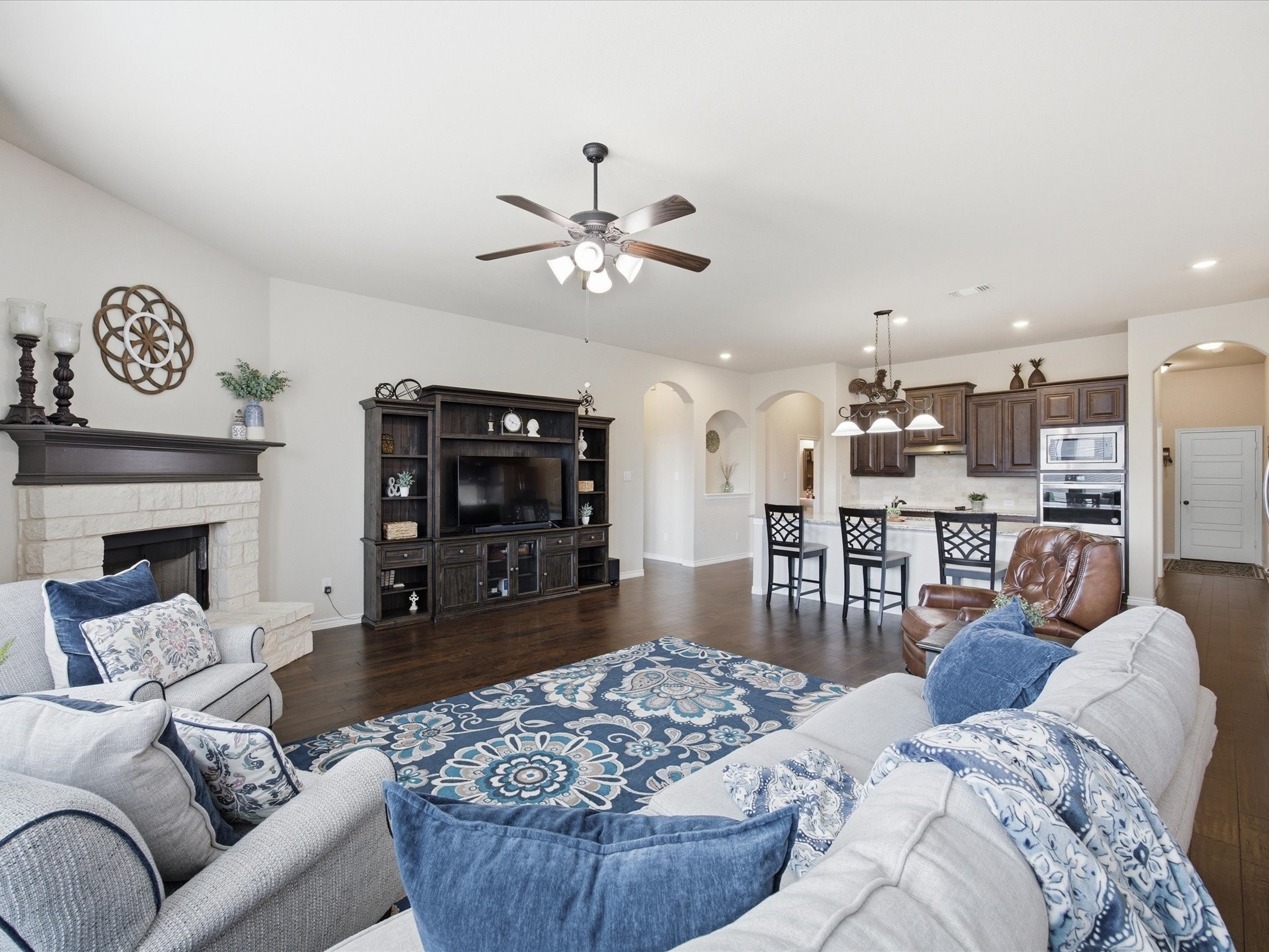 738 Larkspur Lane Midlothian TX 76065