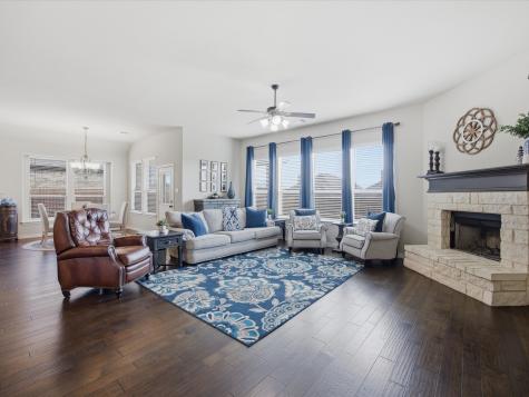738 Larkspur Lane Midlothian TX 76065