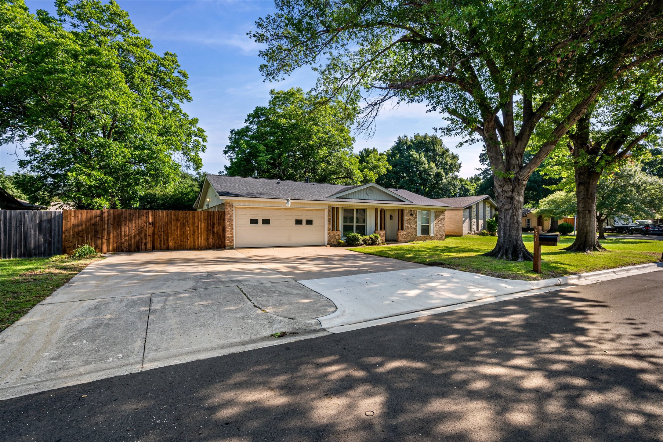 7521 Susan Court North Richland Hills TX 76180
